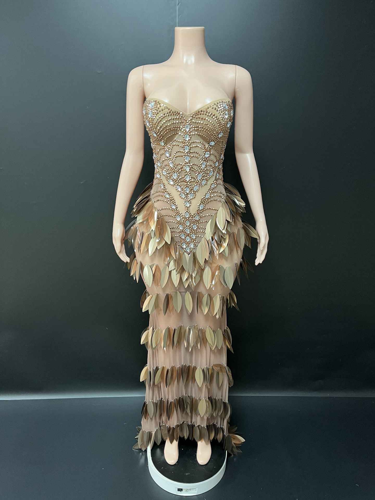 Maxi Bleistiftkleid mit Pailletten