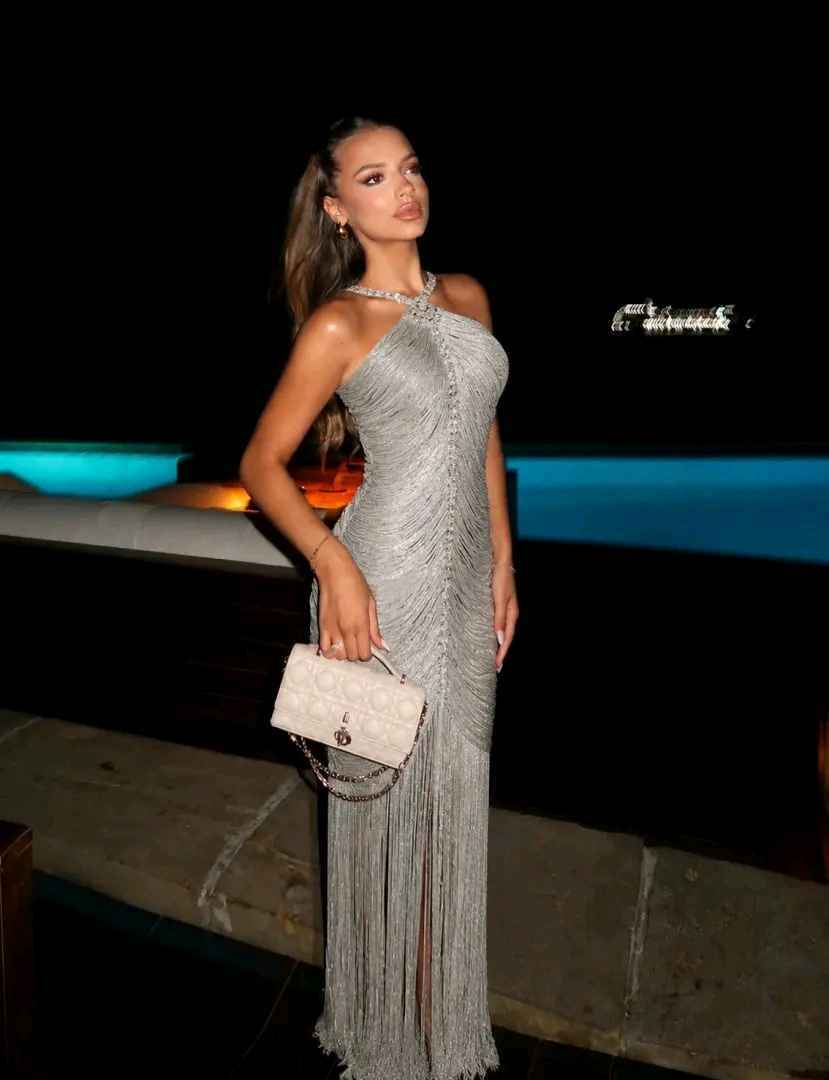 Maxikleid mit Neckholder und Fransen