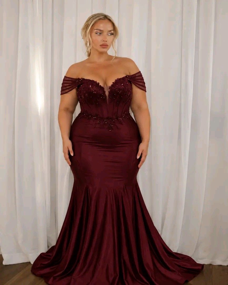 Maxikleid im Meerjungfrauen‑Schnitt mit Off‑Shoulder