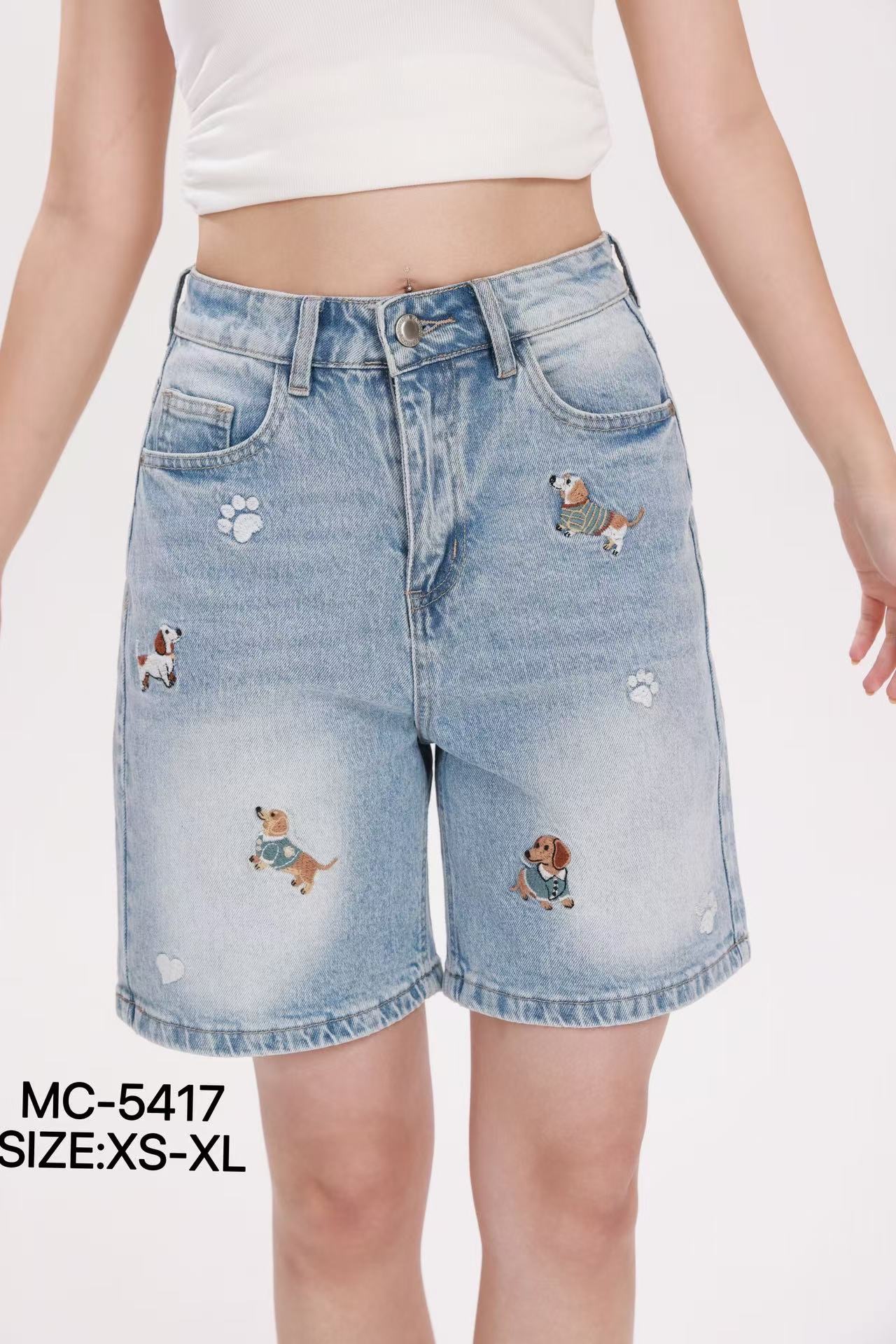 Bermuda-Shorts mit Stickerei und hohem Bund