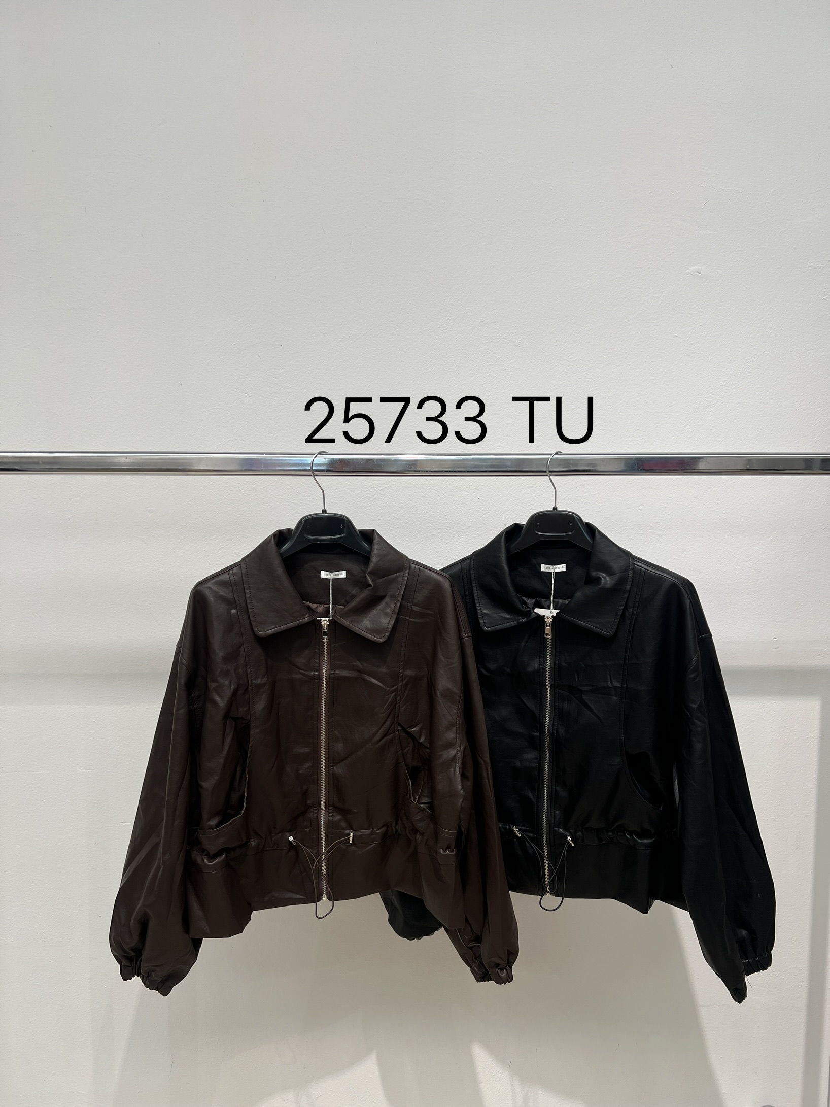 Kunstlederjacke mit Taillenband