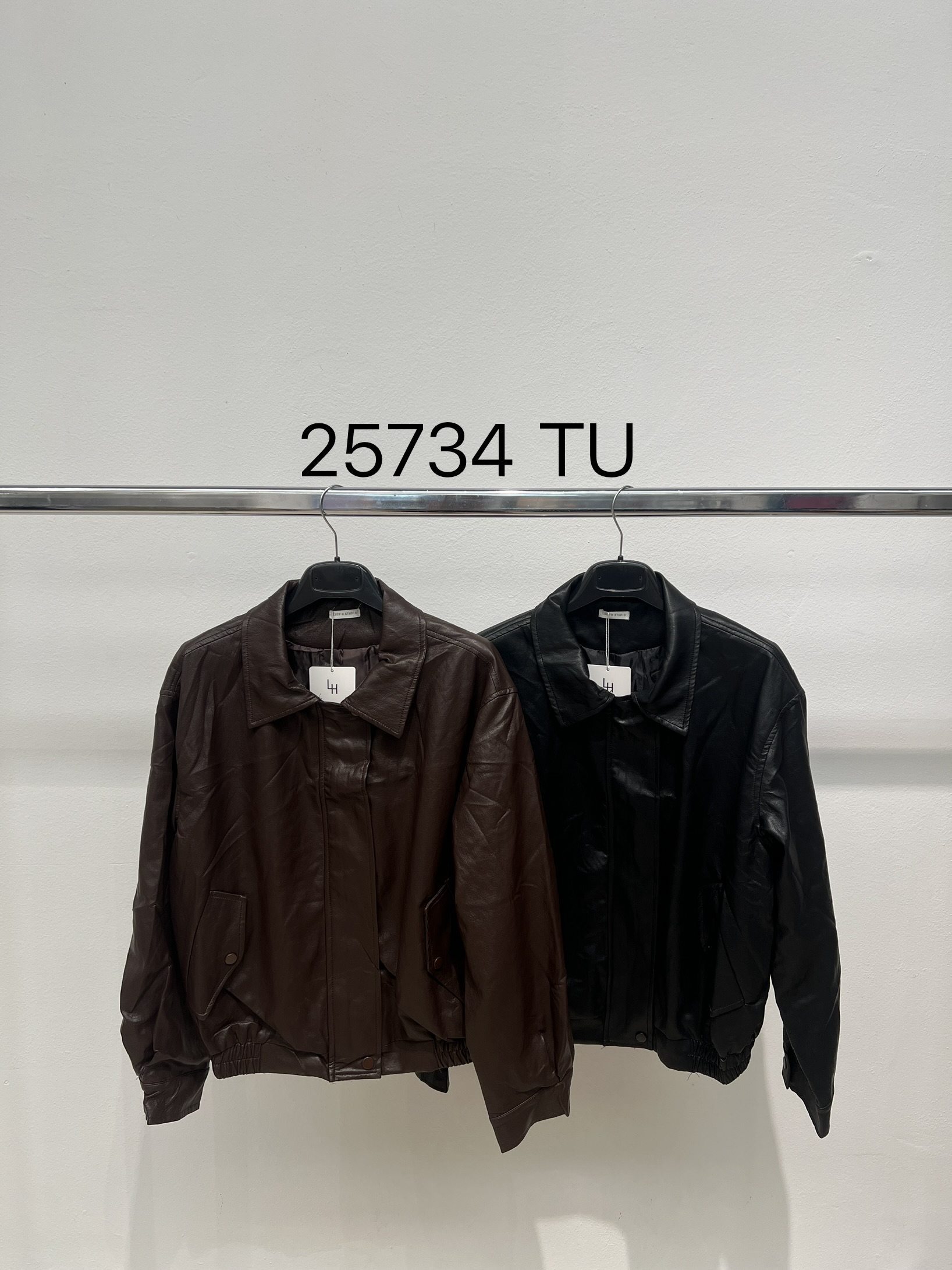 Kunstlederjacke mit Kragen