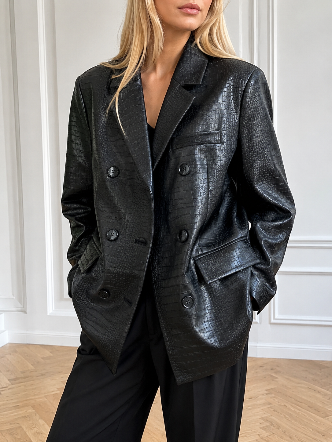 Langer Blazer aus Kunstleder