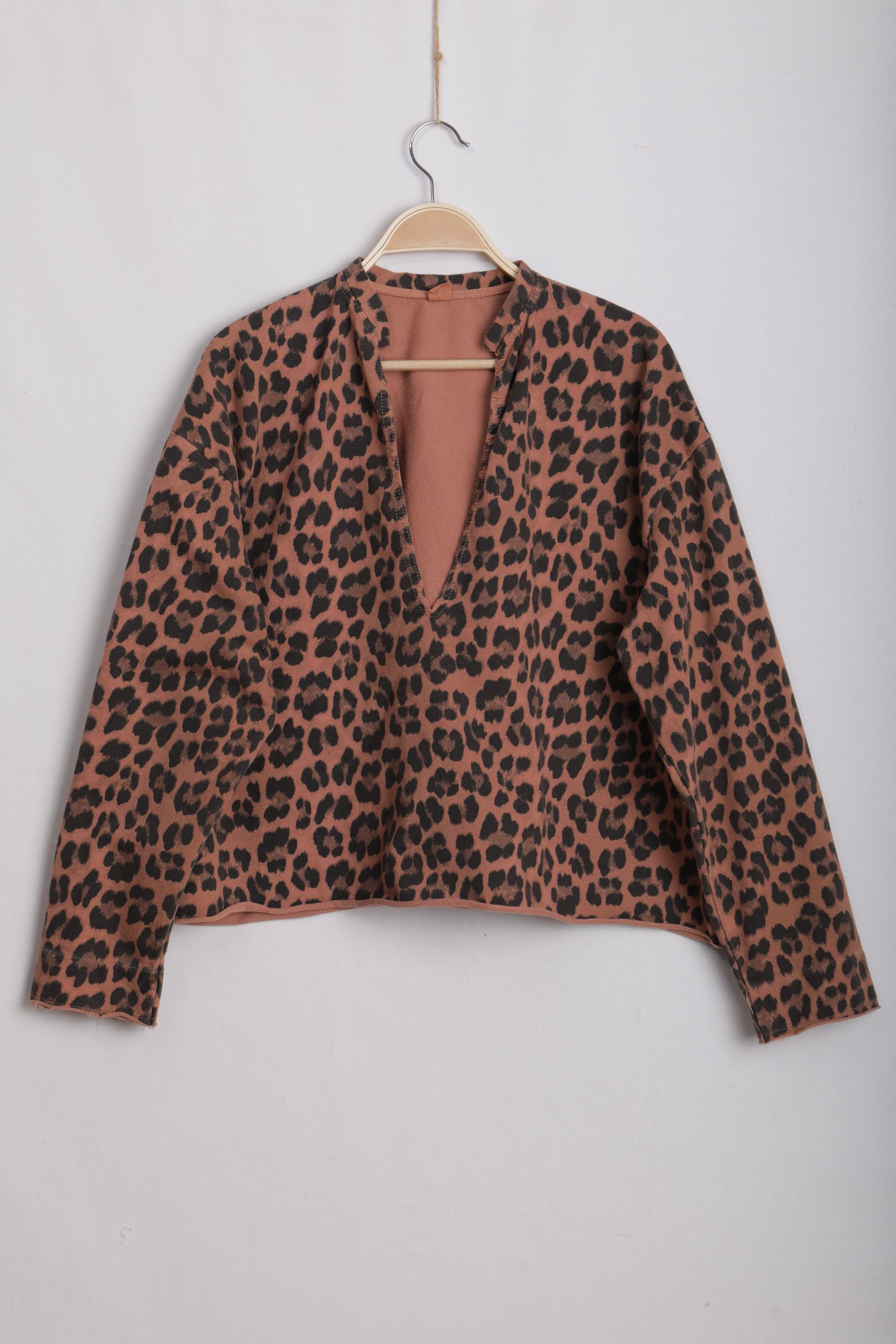 Lockerer Pullover mit V‑Ausschnitt