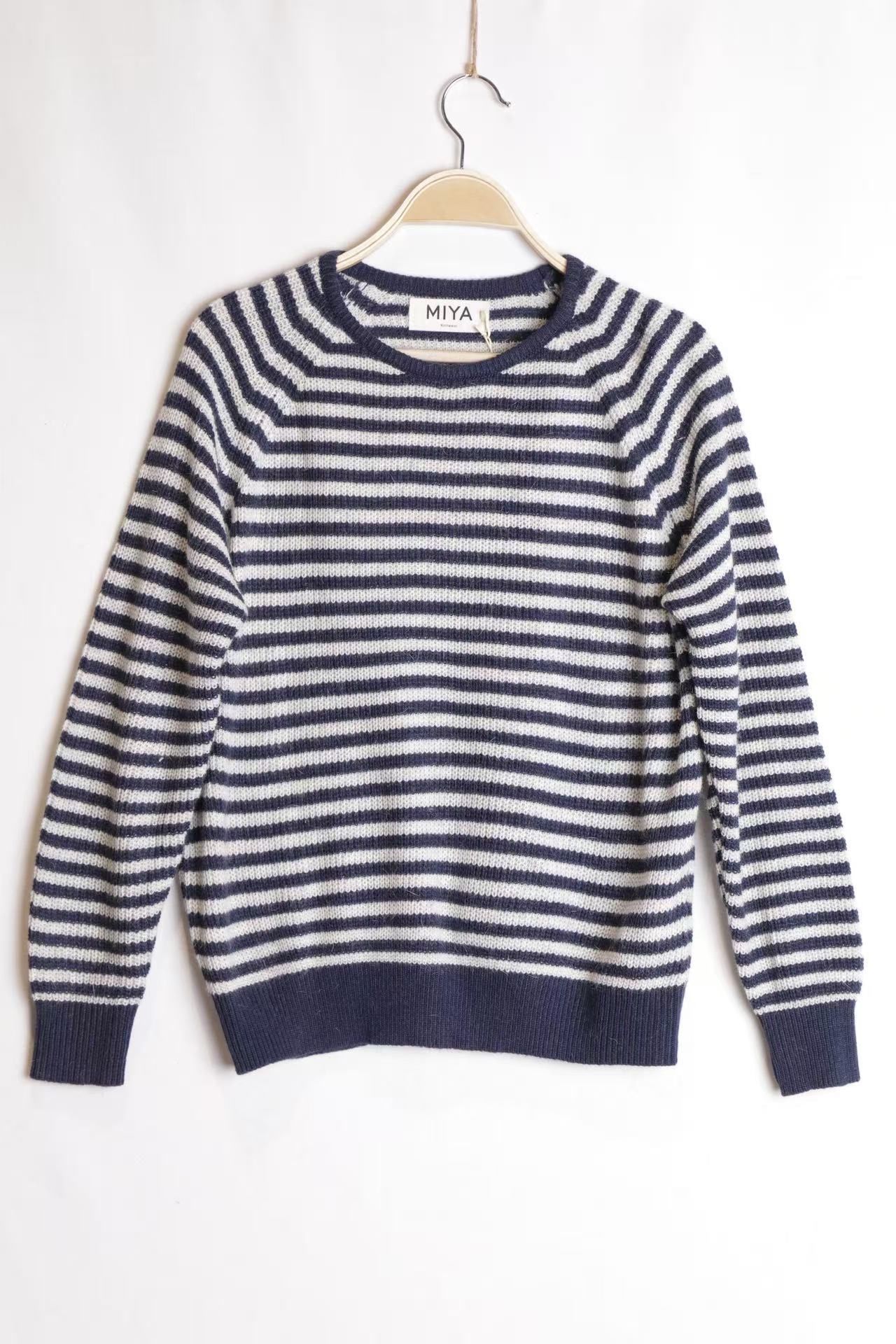 Regular Pullover, gerader Schnitt