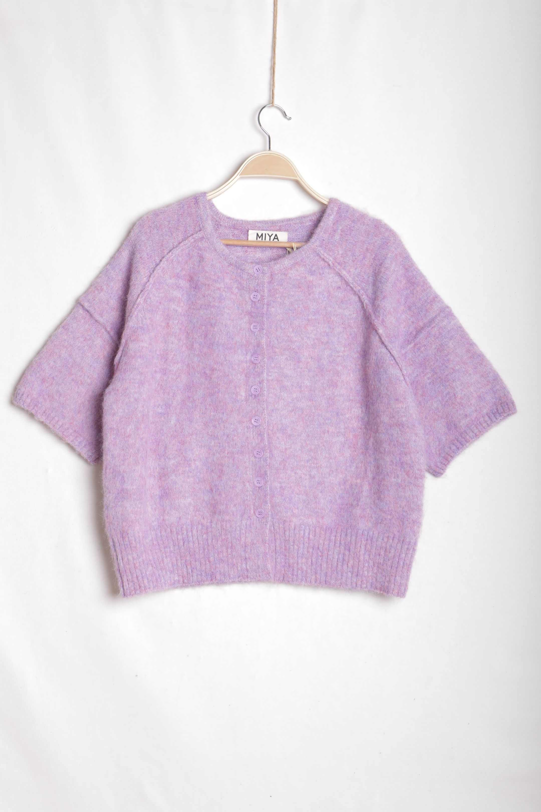 Lockerer Cardigan mit Knöpfen