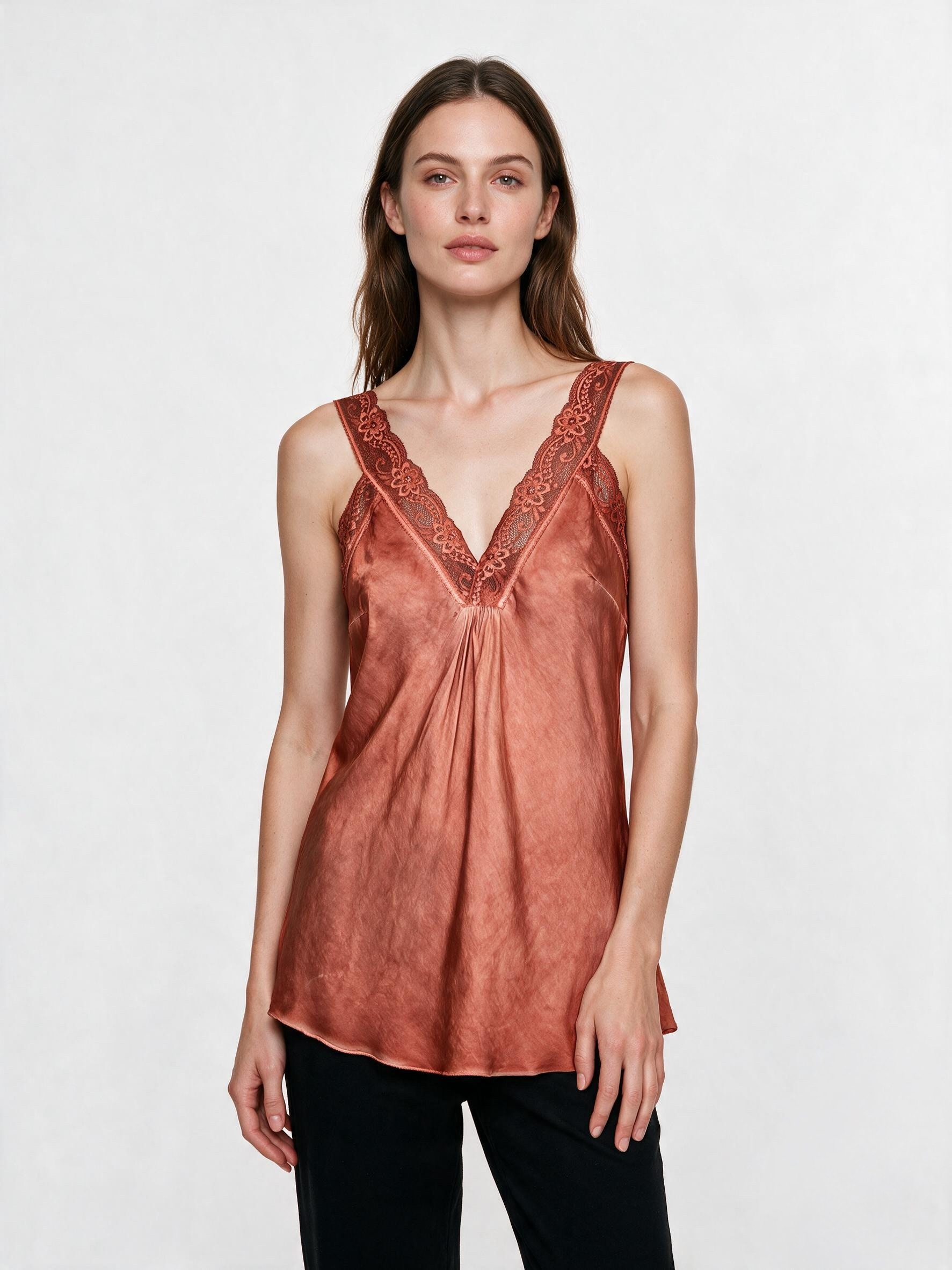 Satin-Top mit Spitzenbesatz