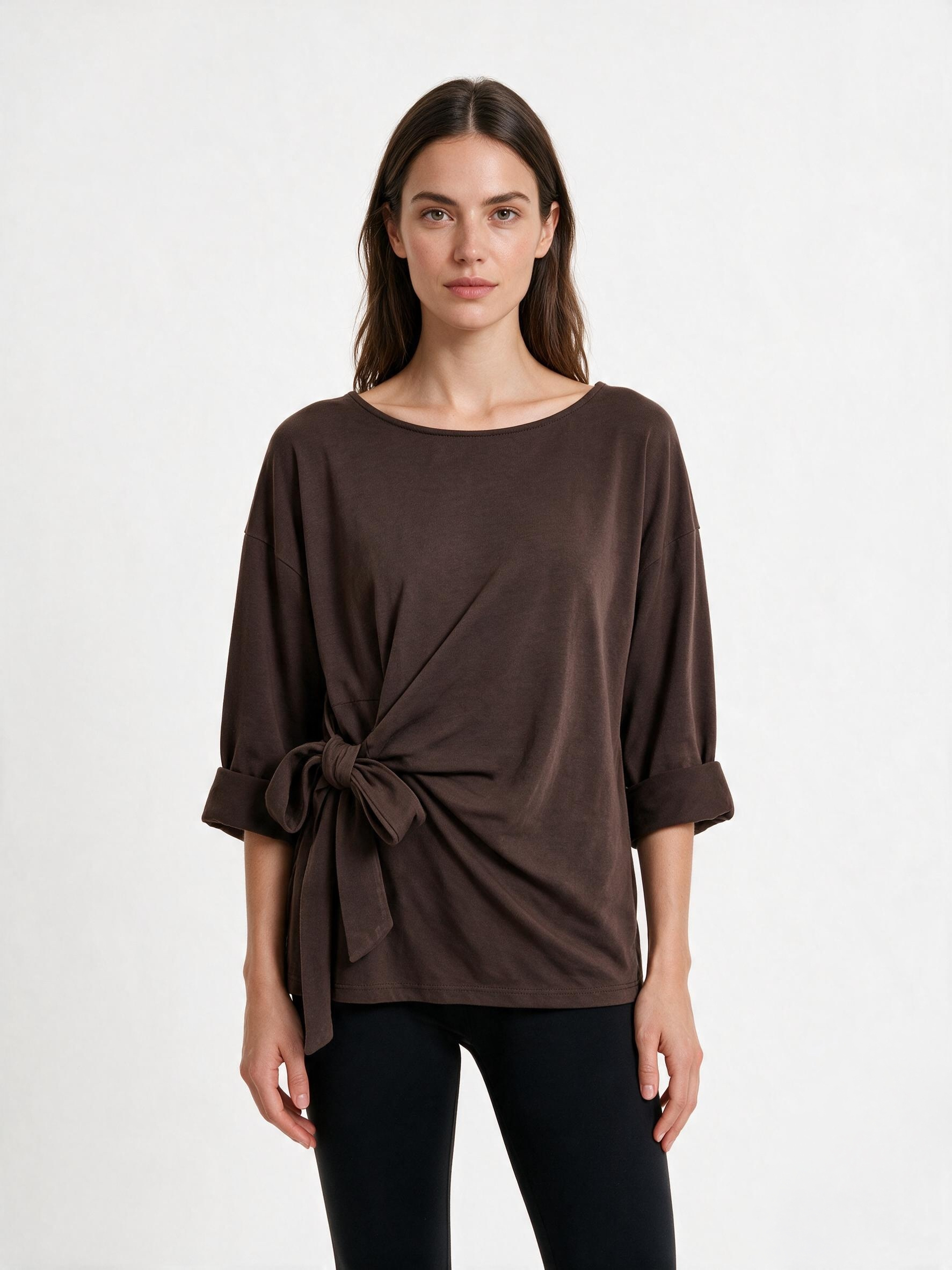 Bluse mit Taillenschleife — Taillierte Silhouette