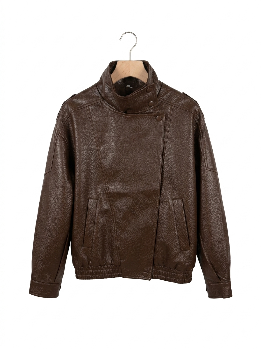 Kurze Jacke aus Kunstleder