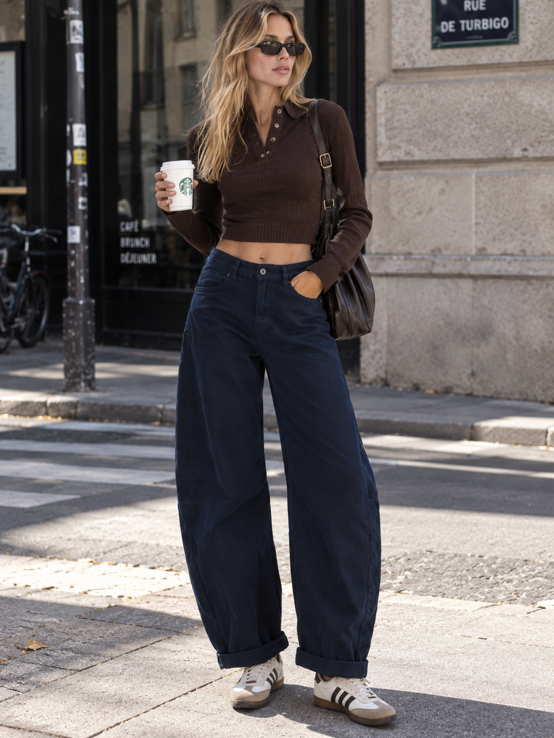 Weite Hose mit hohem Bund
