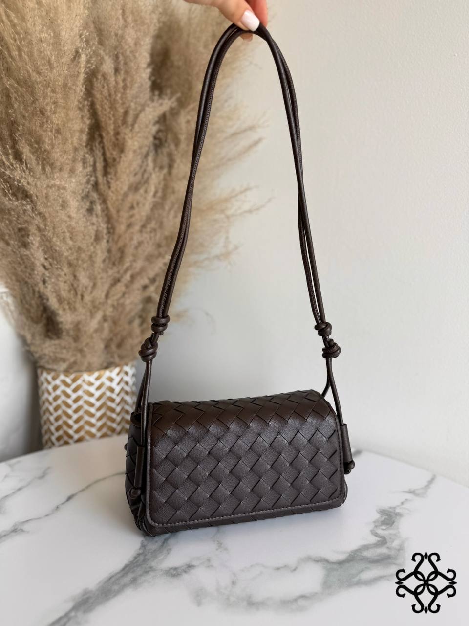 Lederhandtasche mit Flechtdetail