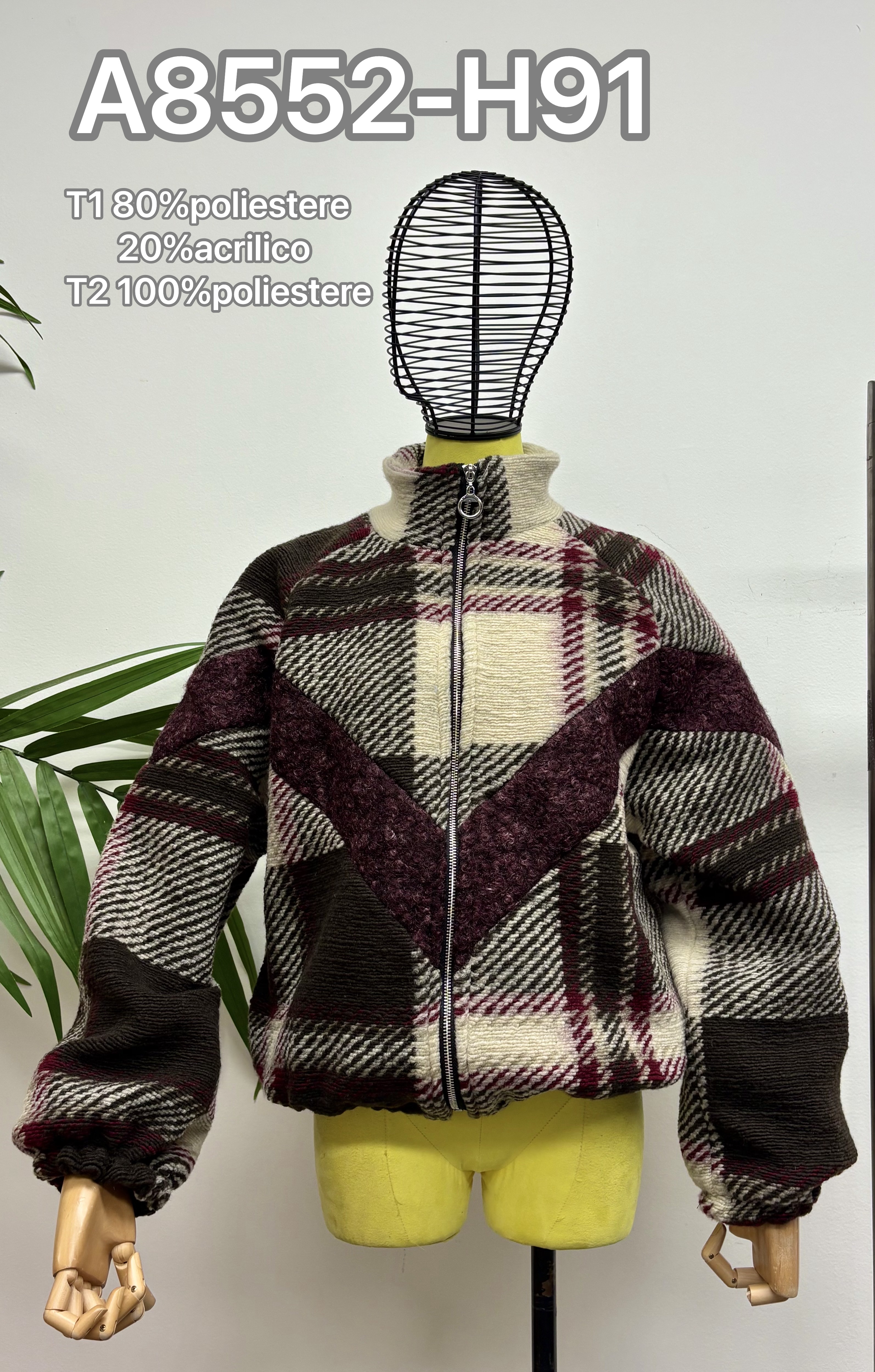 Kurze Karojacke mit Stehkragen