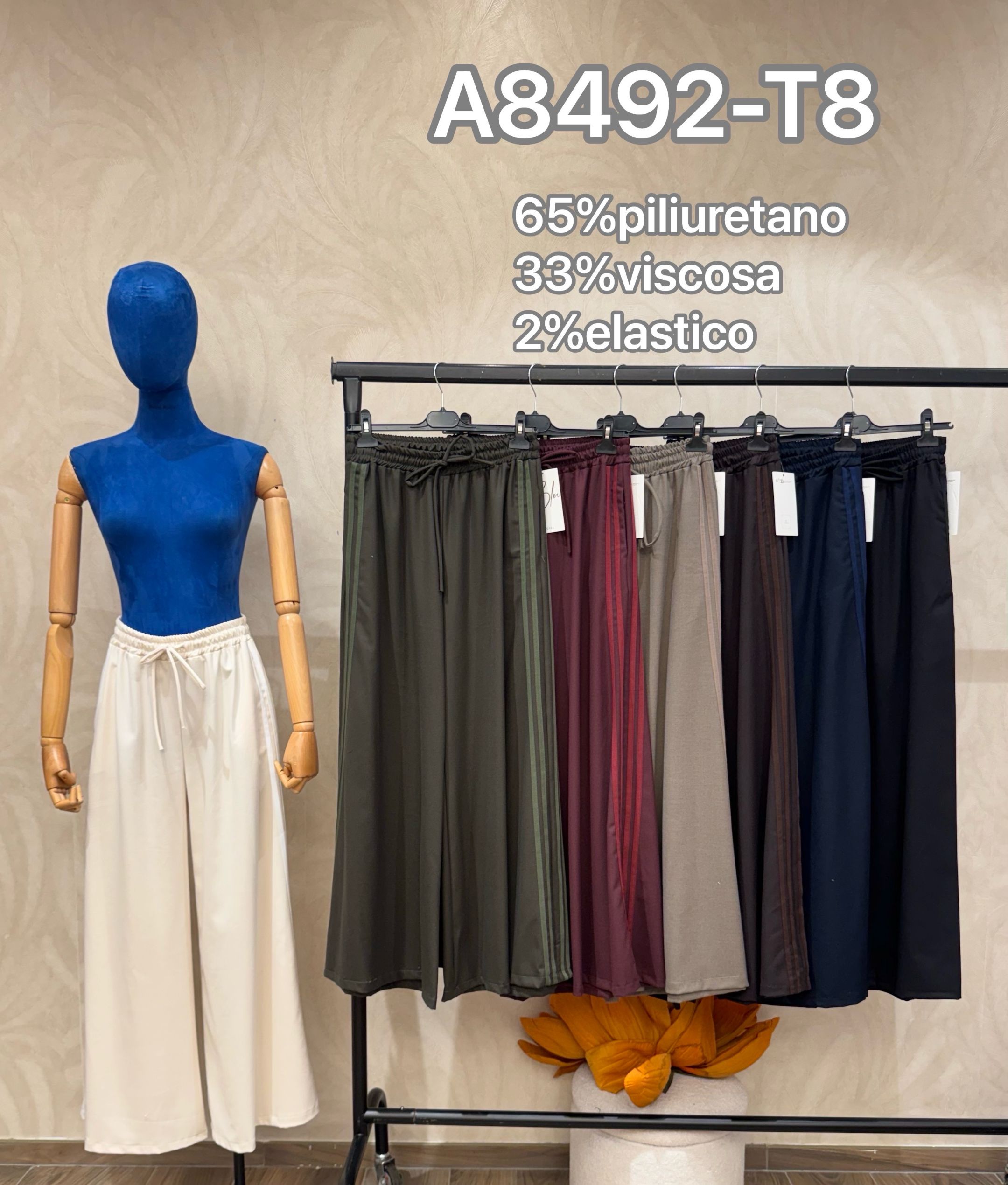 Wide-Leg Hosen mit Seitenstreifen