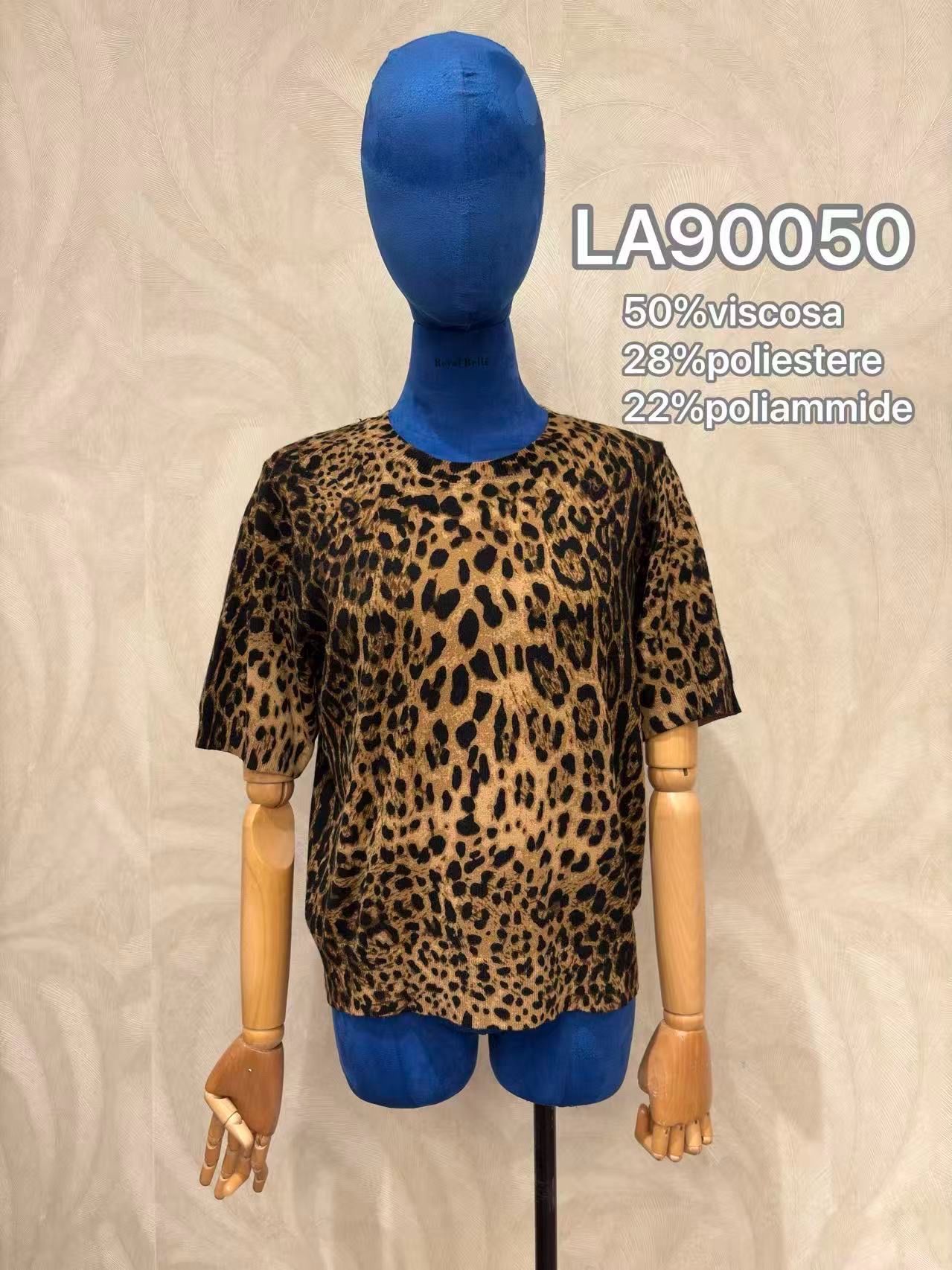 Schlichtes Top mit Panthermuster