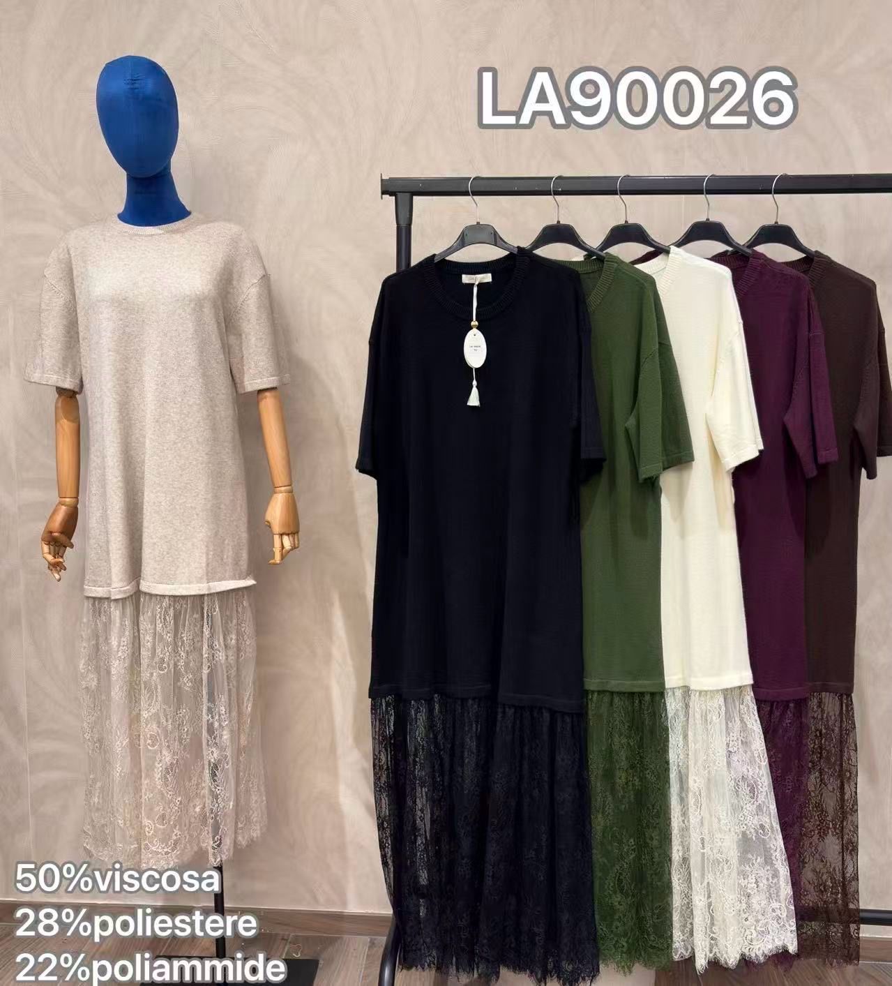 Locker sitzendes Maxi-Kleid mit Spitze
