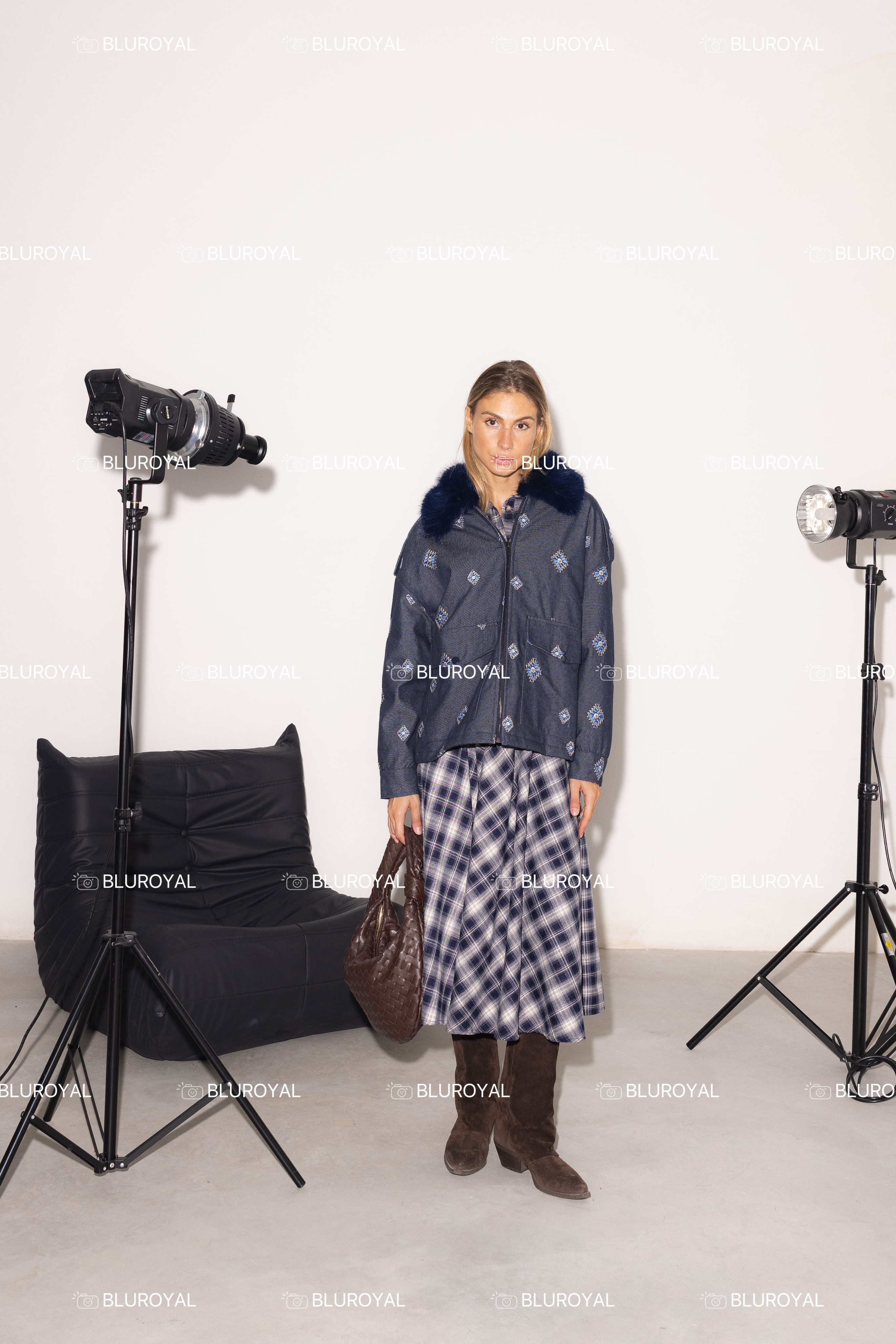 Lockere Jacke mit Kragen