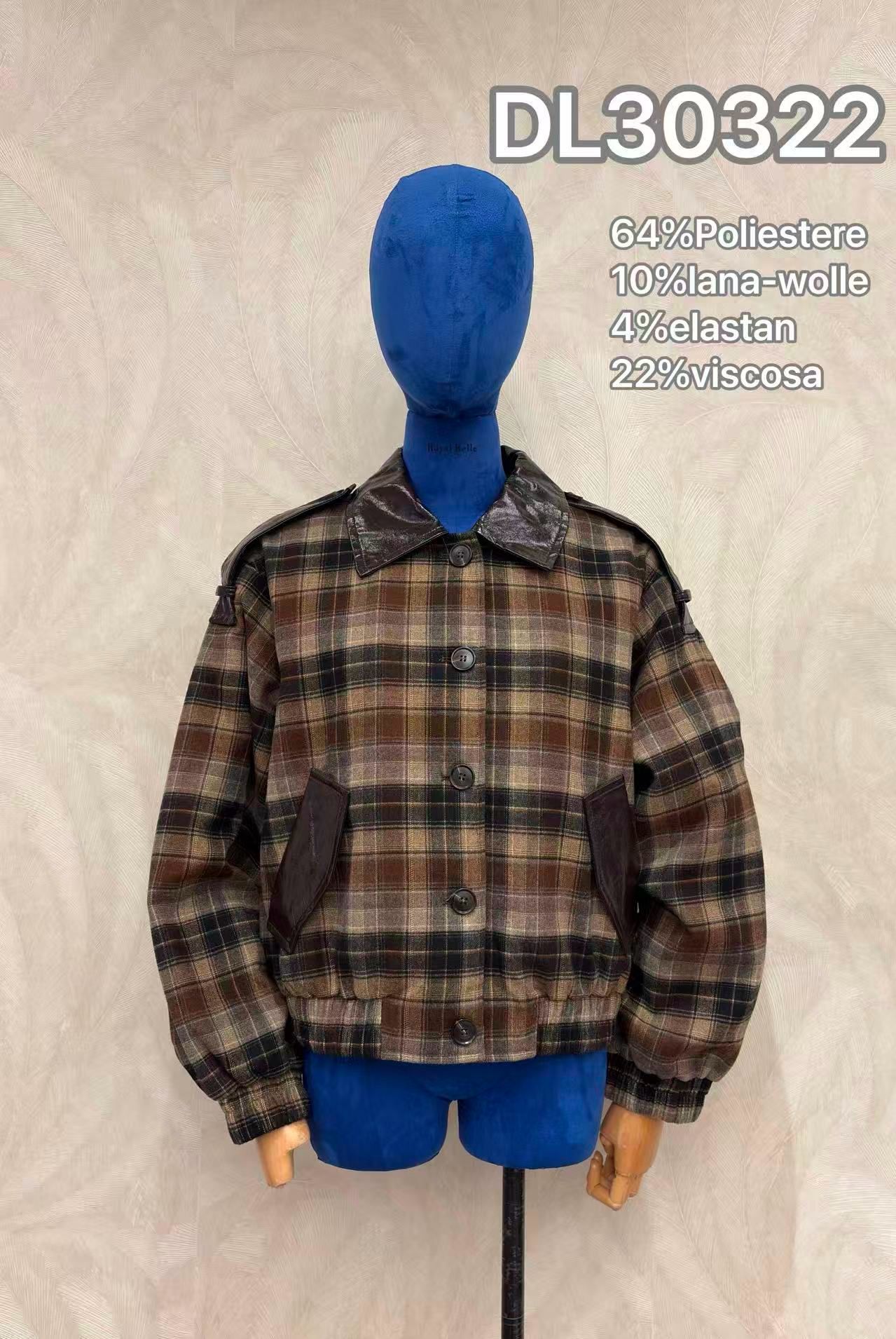 Kurze, lässige Jacke mit Hemdkragen
