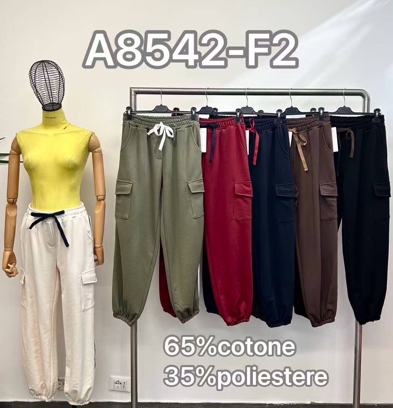 Locker sitzende Cargo-Hose mit Tunnelzug