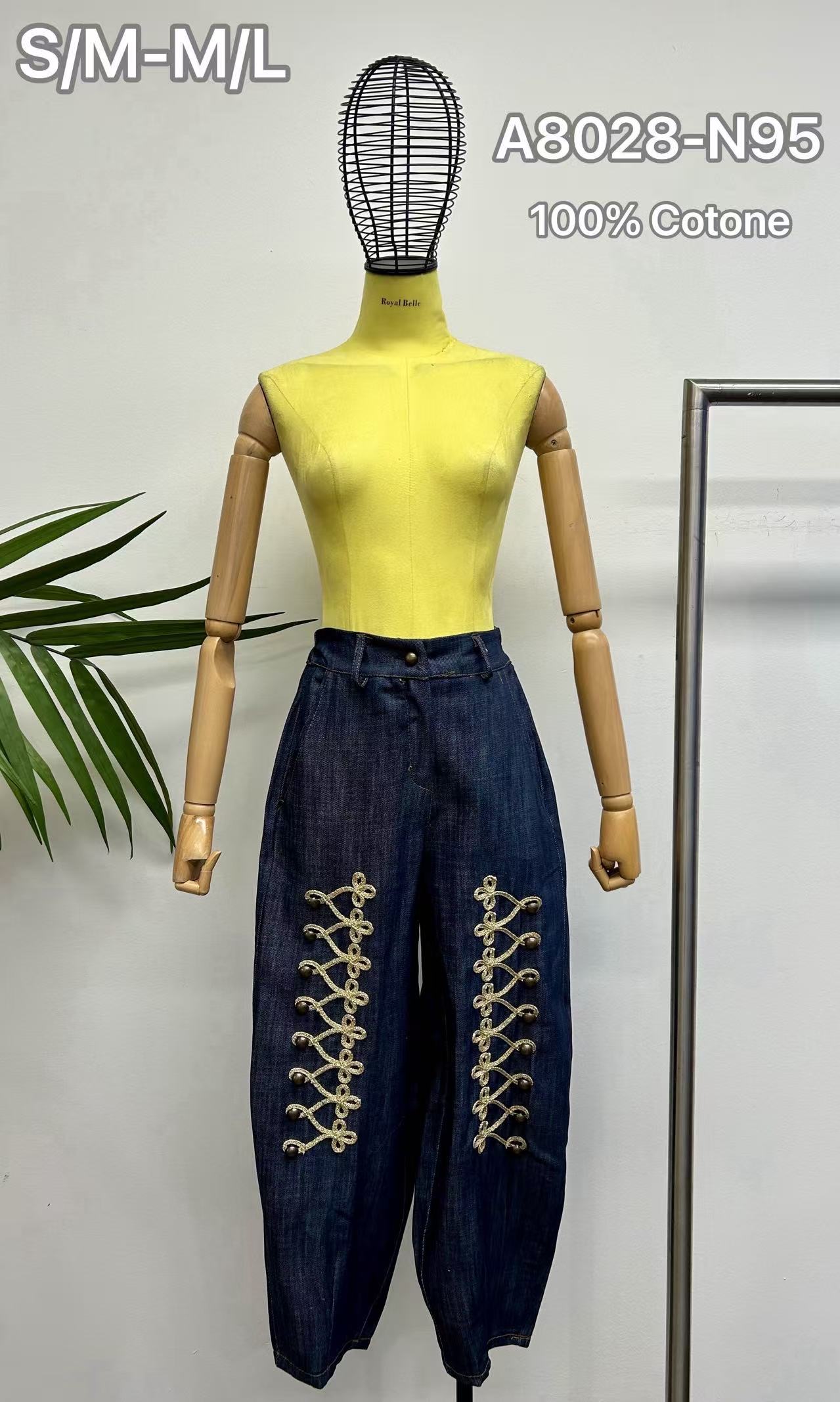 Jeans mit weitem Bein