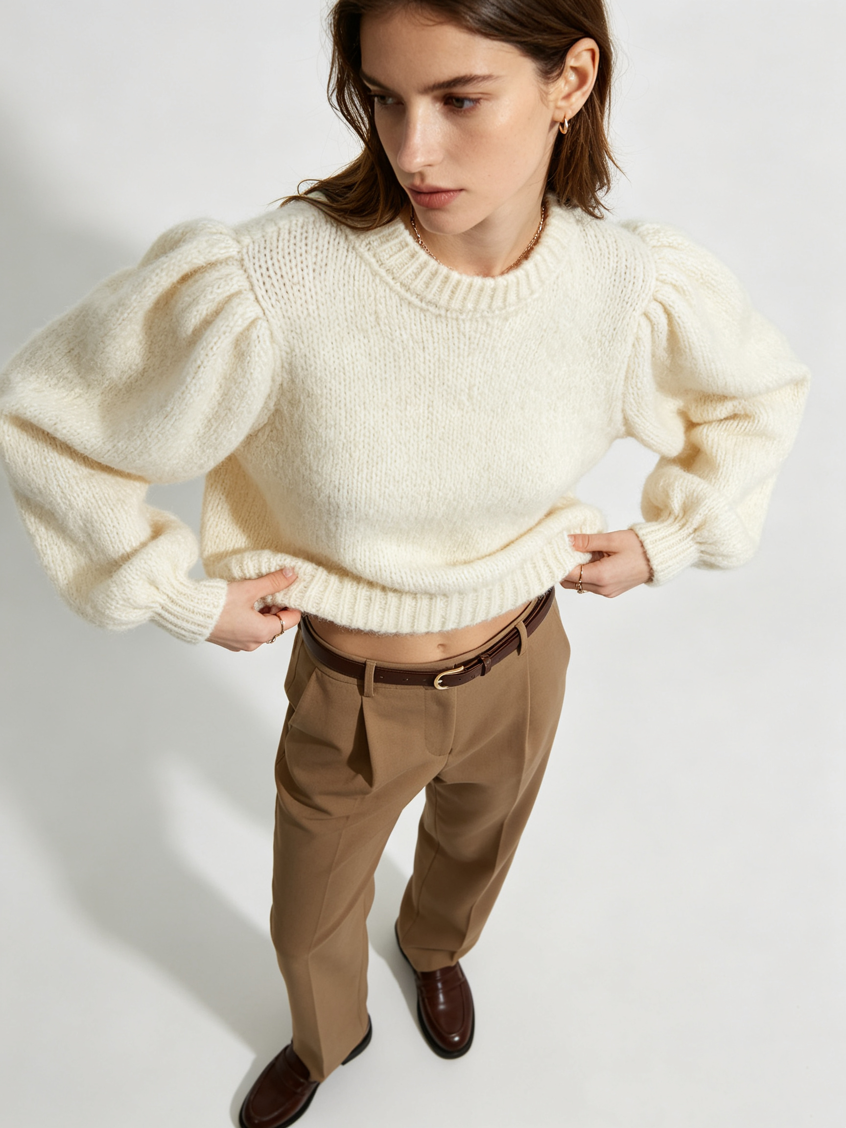 Schlichter Pullover mit Puffärmeln