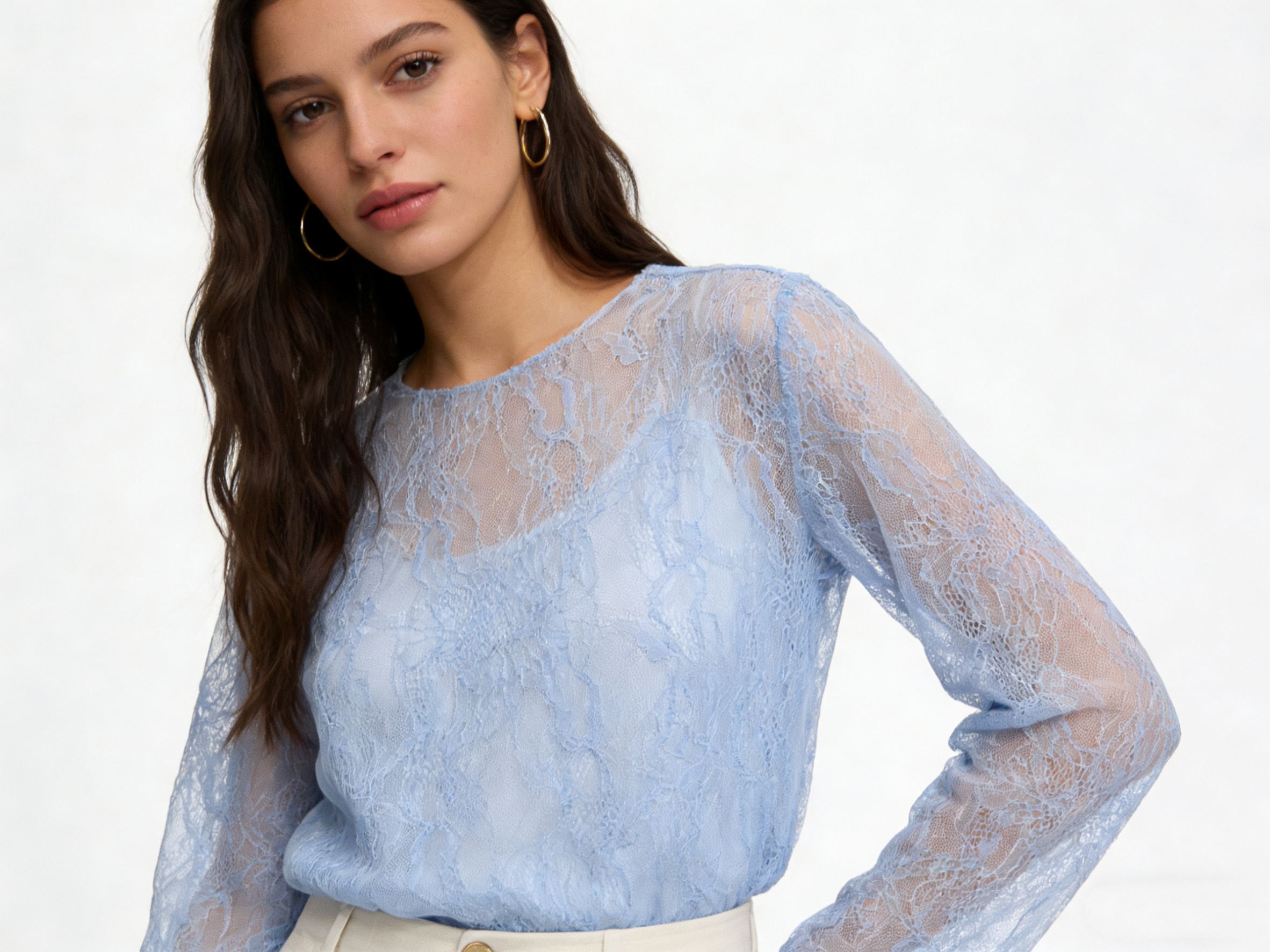 Bluse mit Spitzenbesatz und Rundhalsausschnitt