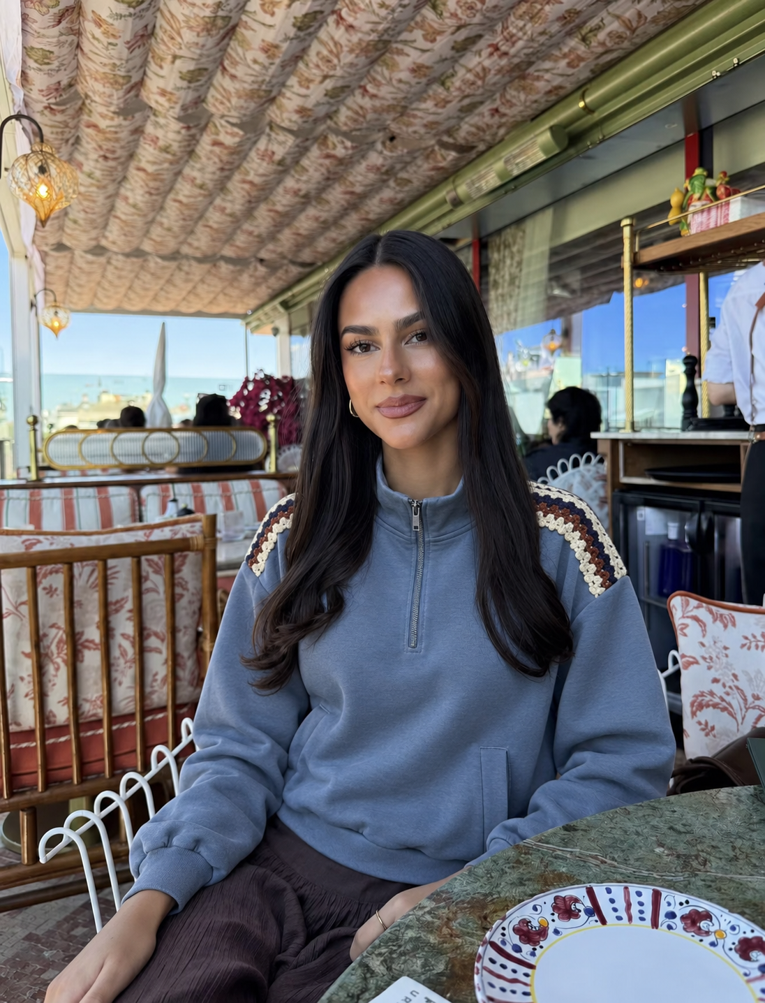 Sweatshirt mit halbem Rollkragen und Color‑Block