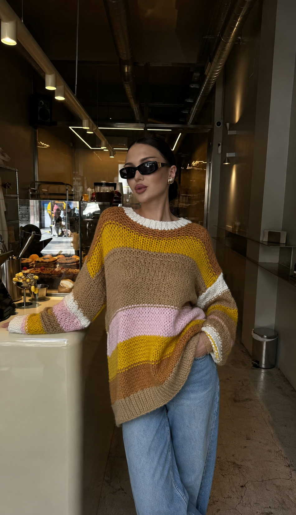 Oversized Pullover mit Streifen