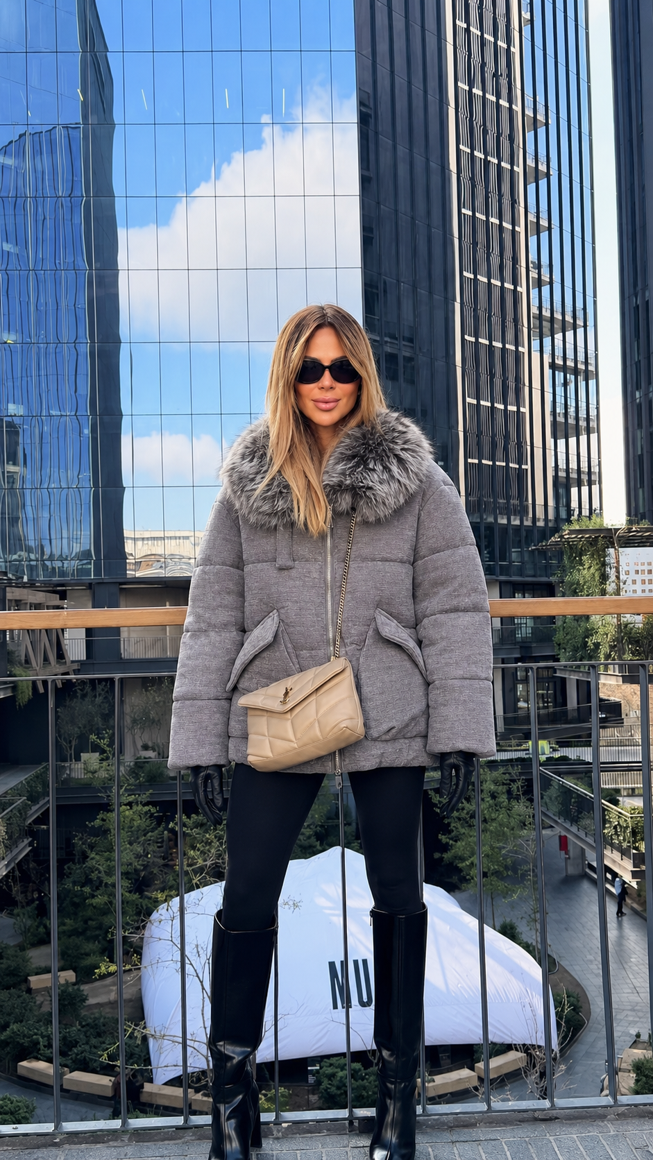 Steppjacke mit Kapuze