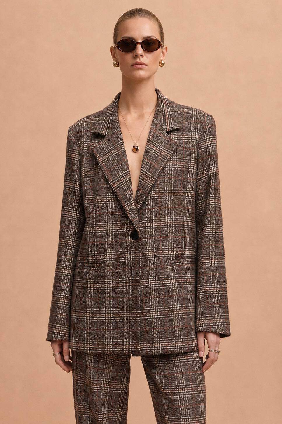 Klassischer Blazer bis zur Hüfte