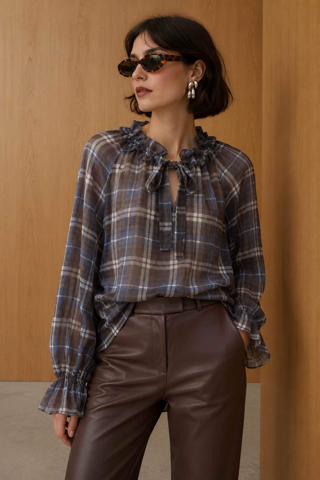 Lockere Bluse mit Rüsche