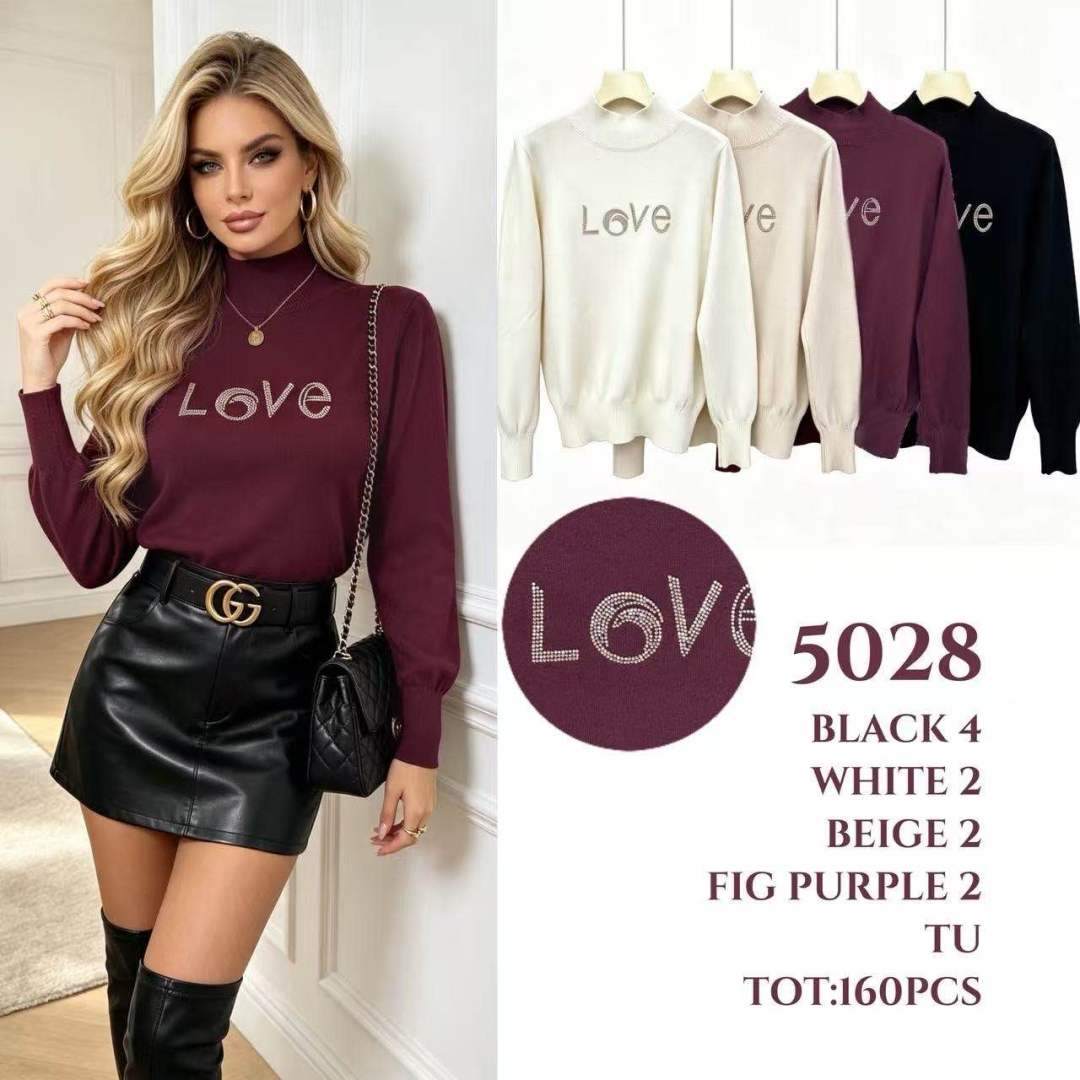 Rollkragenpullover mit Nietenapplikation