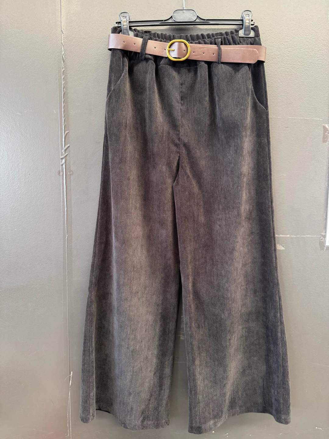 Weite Hose (Wide‑Leg) mit Gürtel