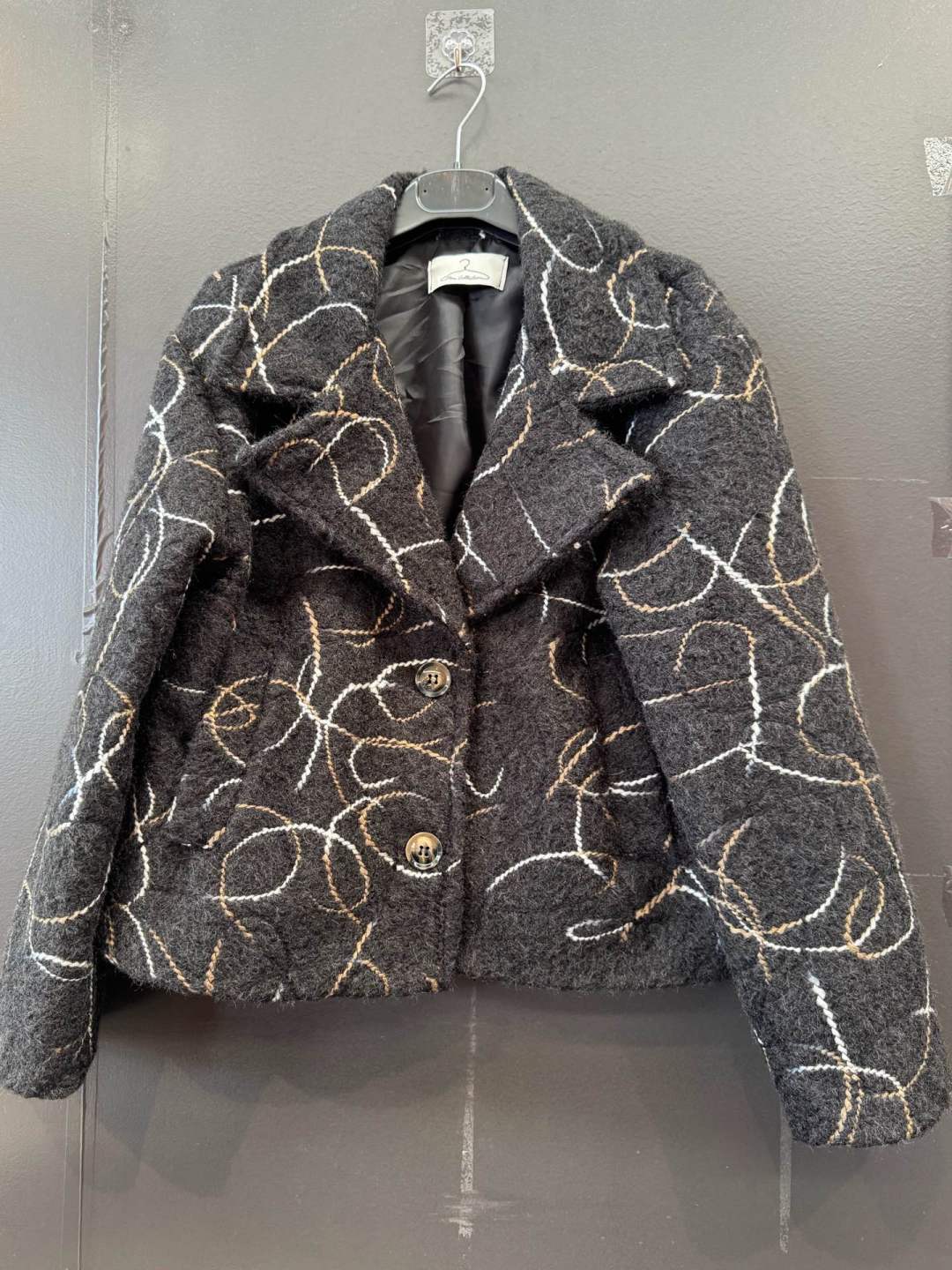 Bouclé-Jacke mit Revers