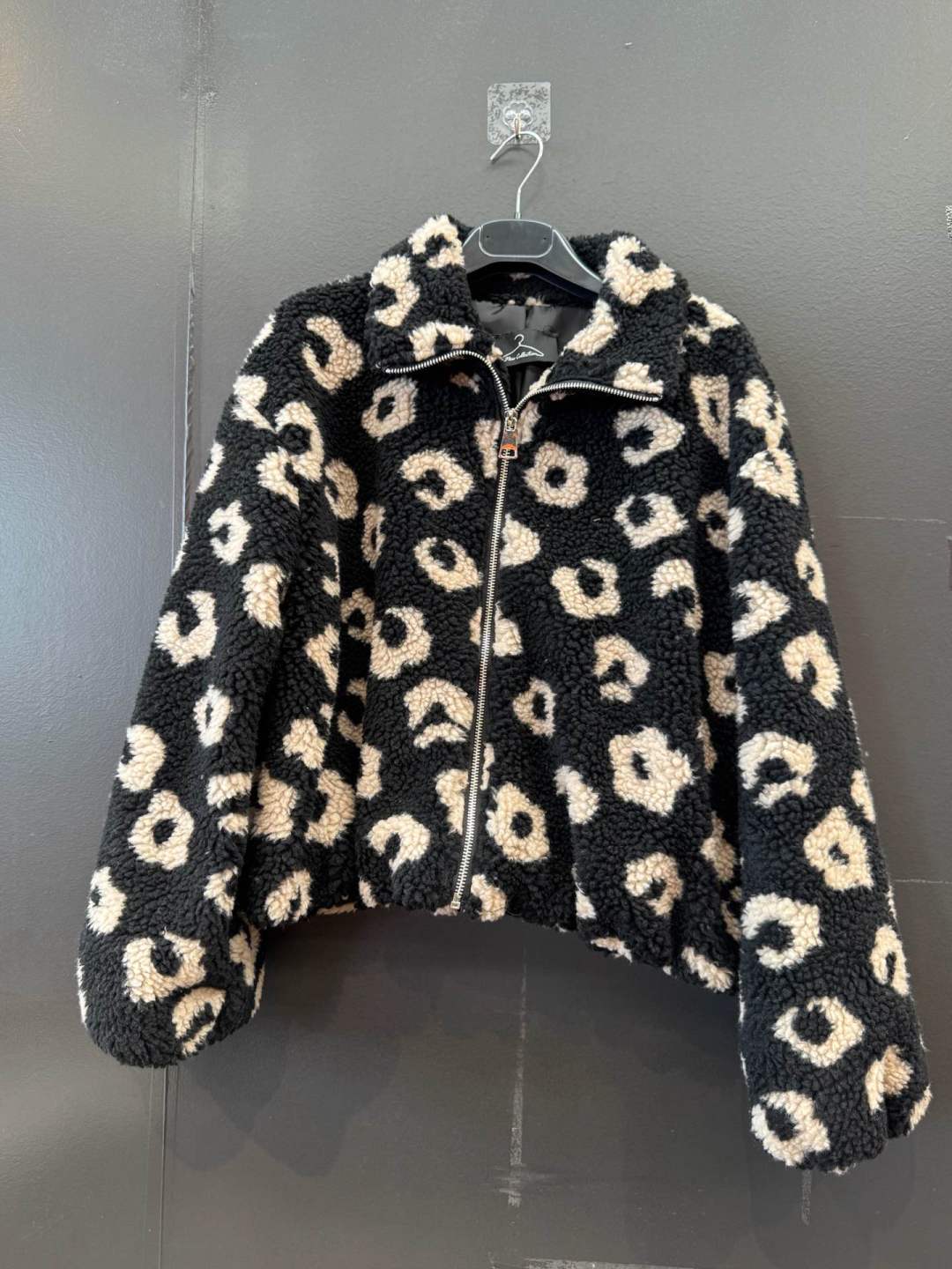 Plüschjacke mit Kragen