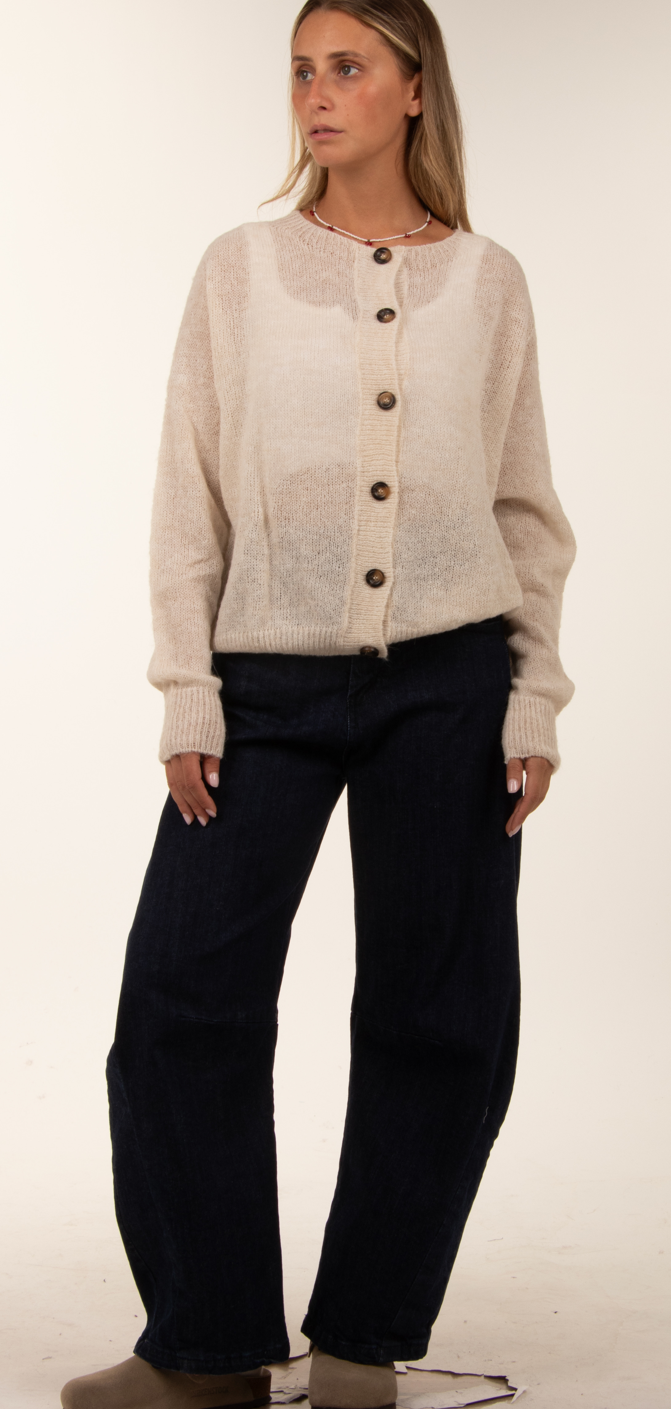 Lockerer Cardigan mit Knöpfen