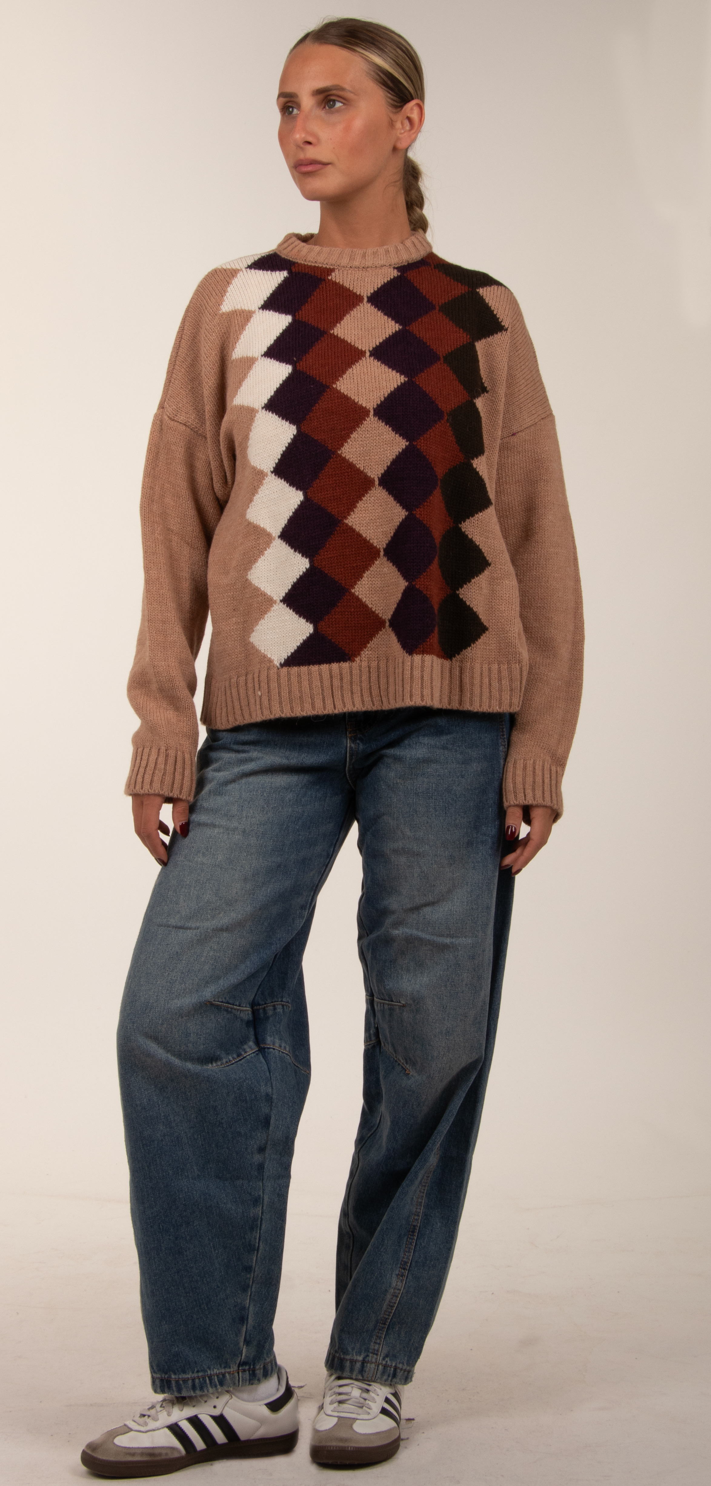 Lockerer Pullover mit Rautenmuster