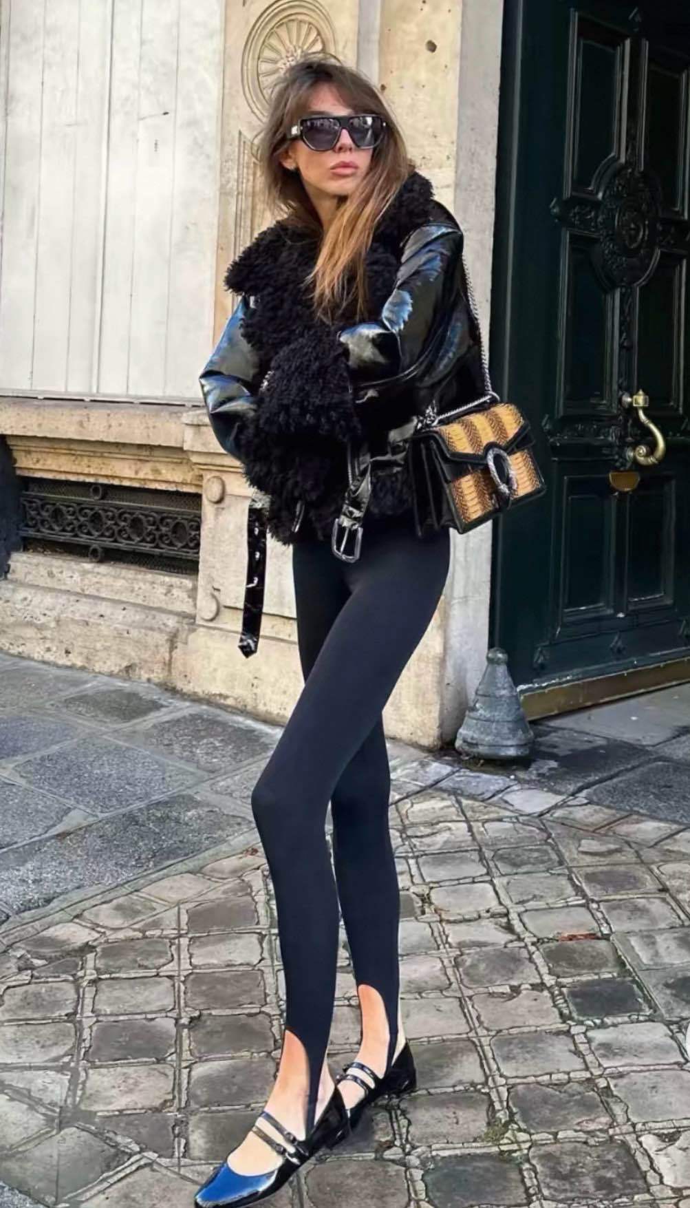 Leggings mit Schlitz