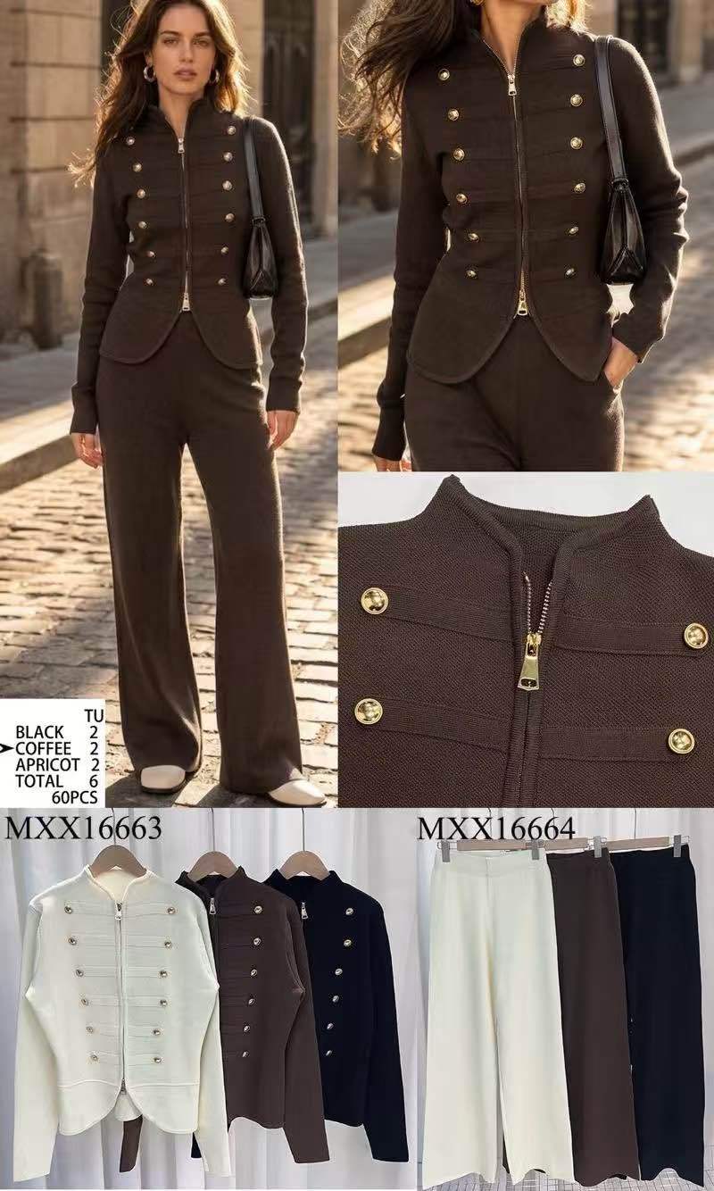 Taillierte Jacke mit Halb-Rollkragen