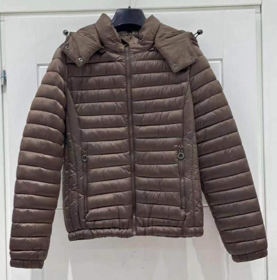 Steppjacke mit Kapuze