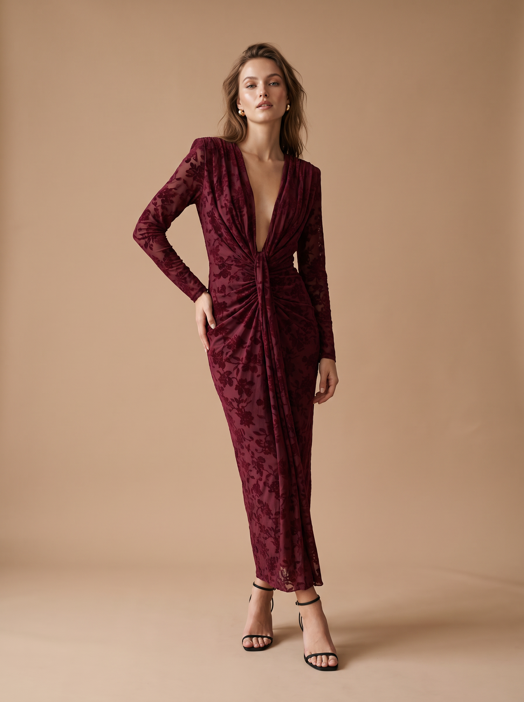 Figurbetontes Maxi-Kleid mit V-Ausschnitt