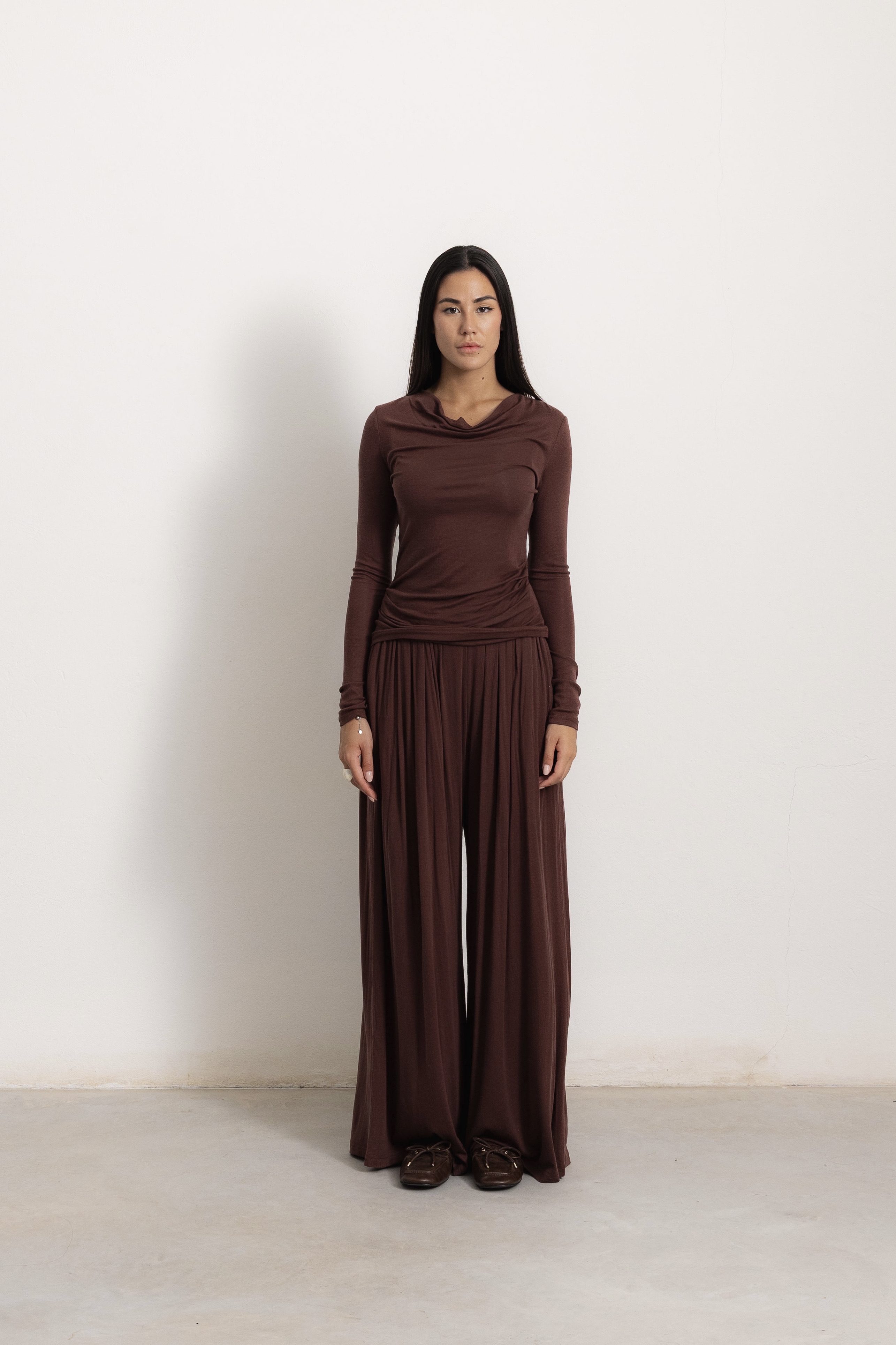 Set: Wasserfalten-Oberteil und Palazzo-Hose