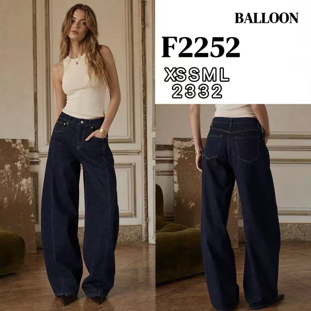 Weite High‑Waist Jeans