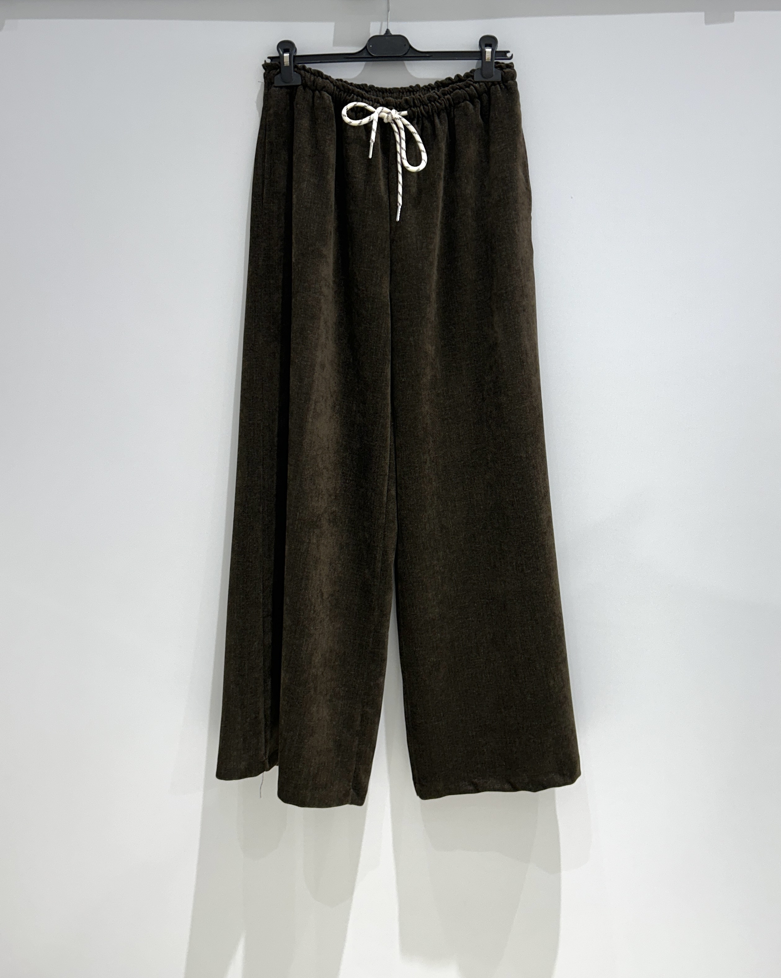 Locker sitzende Knöchellange Hose