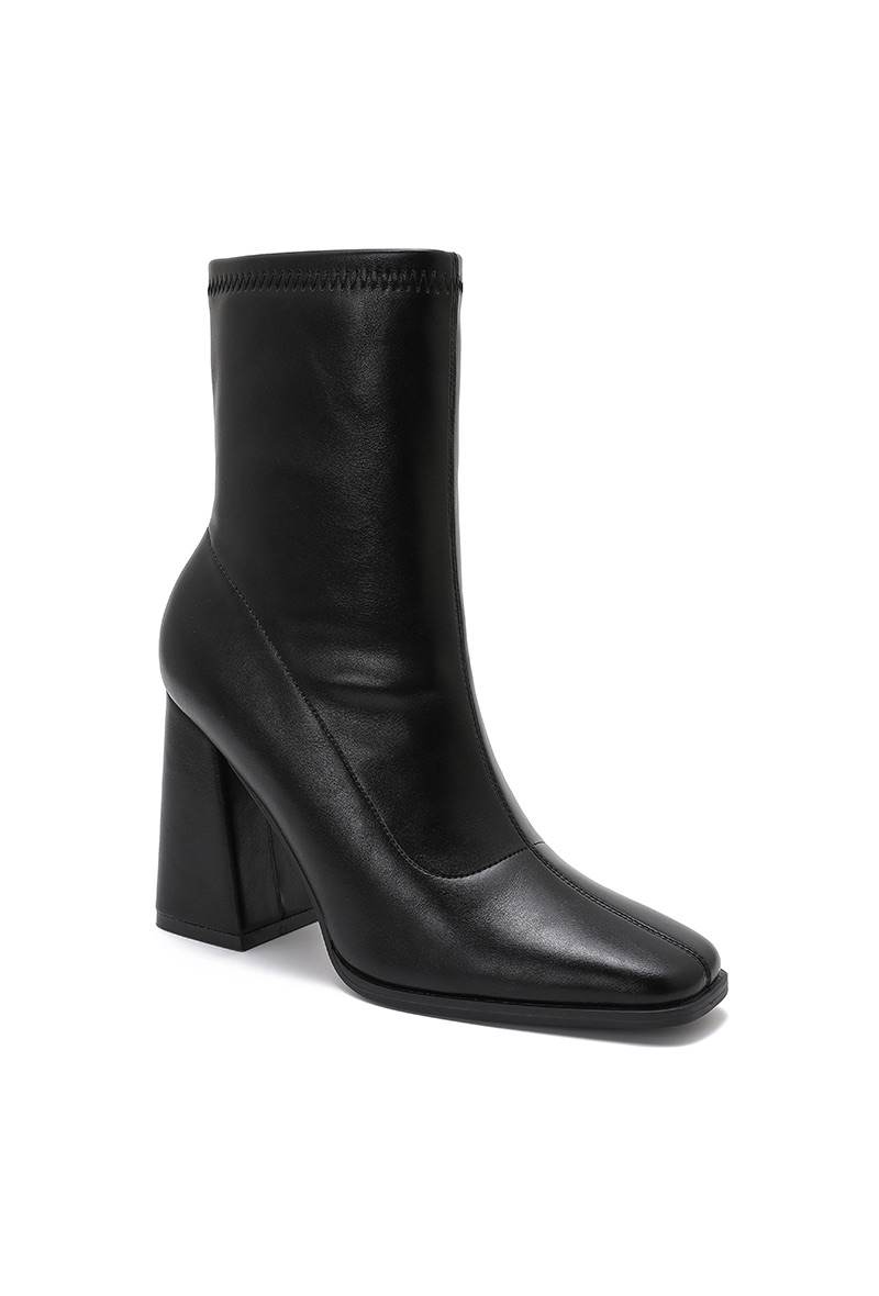 Ankle-Boots mit Blockabsatz und quadratischer Spitze