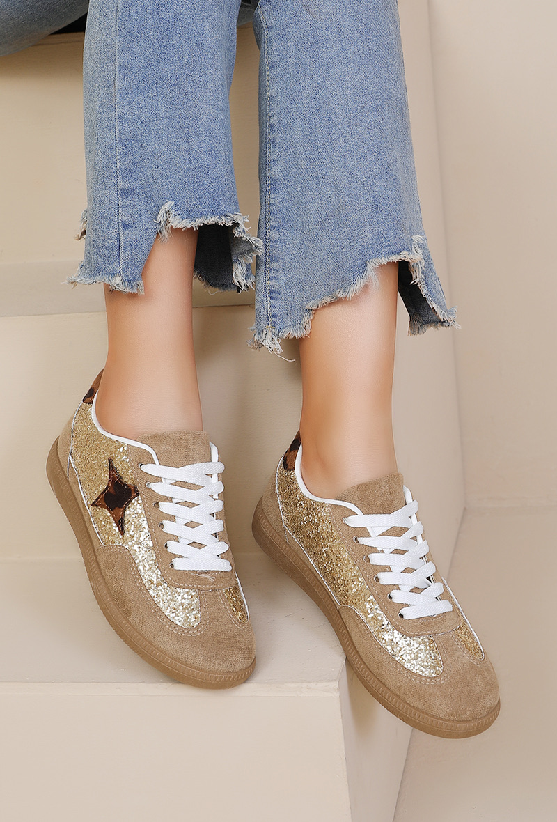 Sneaker
