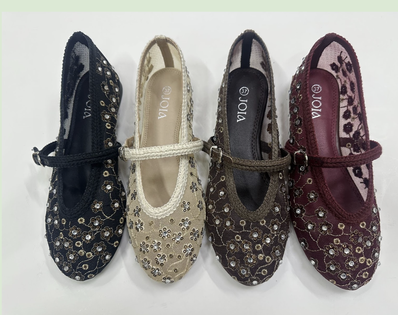 Mary-Jane-Ballerinas mit Stickerei