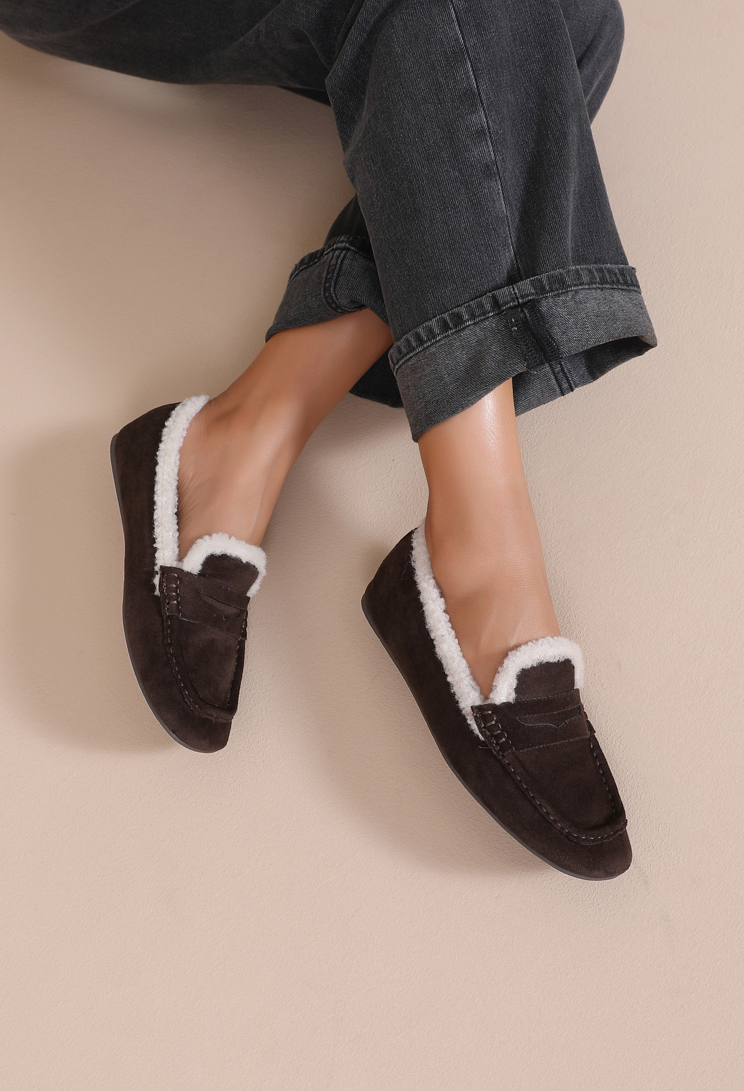 Mokassins und Halbschuhe