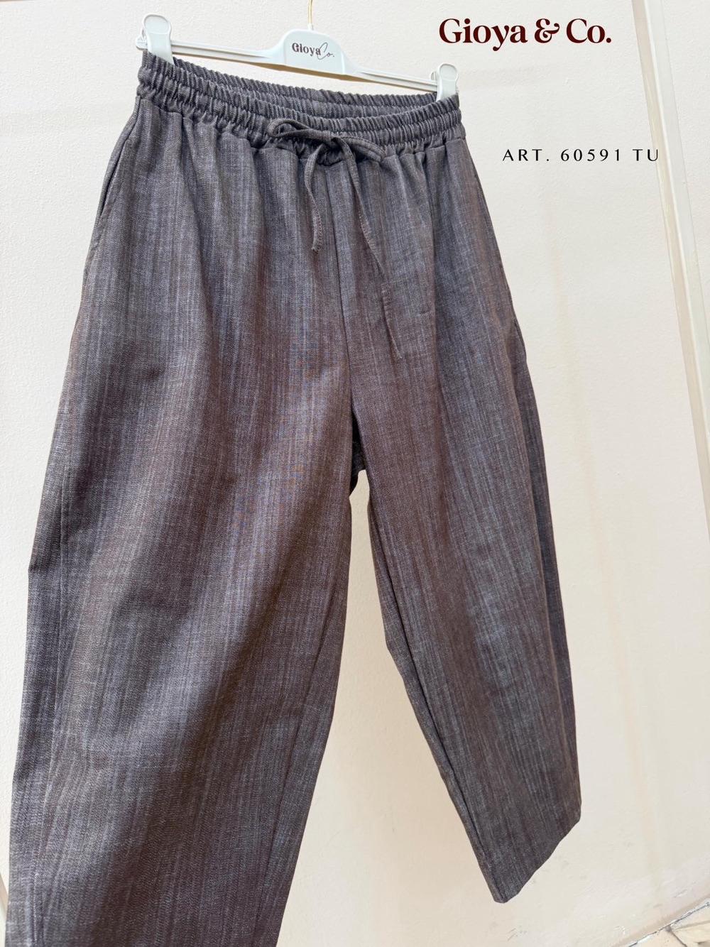 Locker geschnittene, gerade Hose