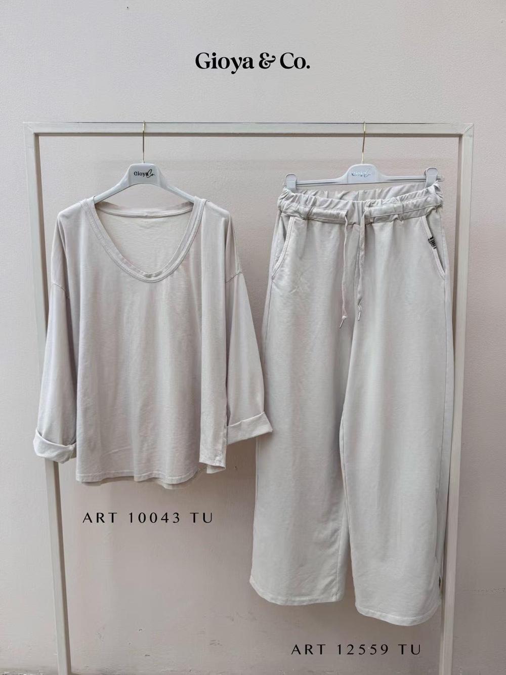 Weite Hosen mit Kordelzug