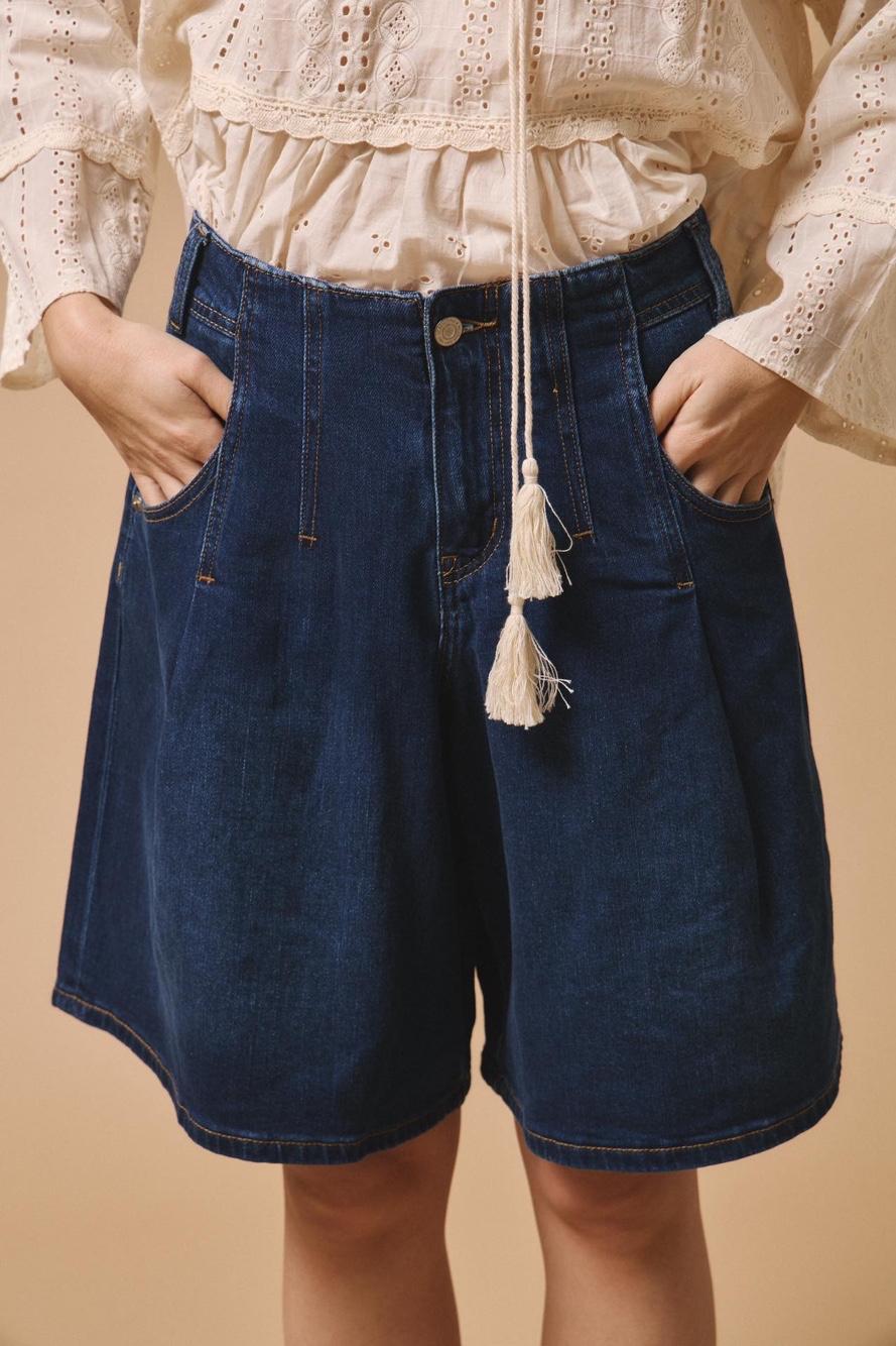 Jeansshorts mit hohem Bund